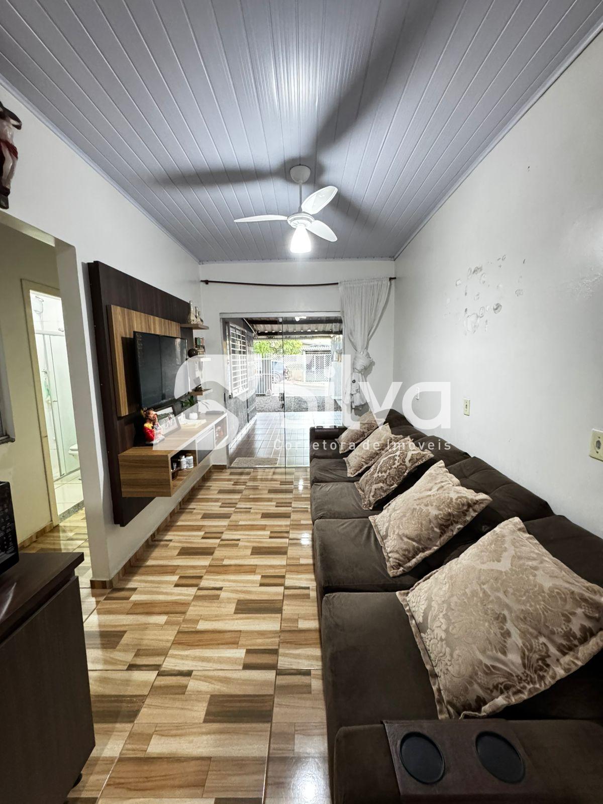 Casa  venda localizada no Bairro Santa Luzia, Dois Vizinhos-PR.