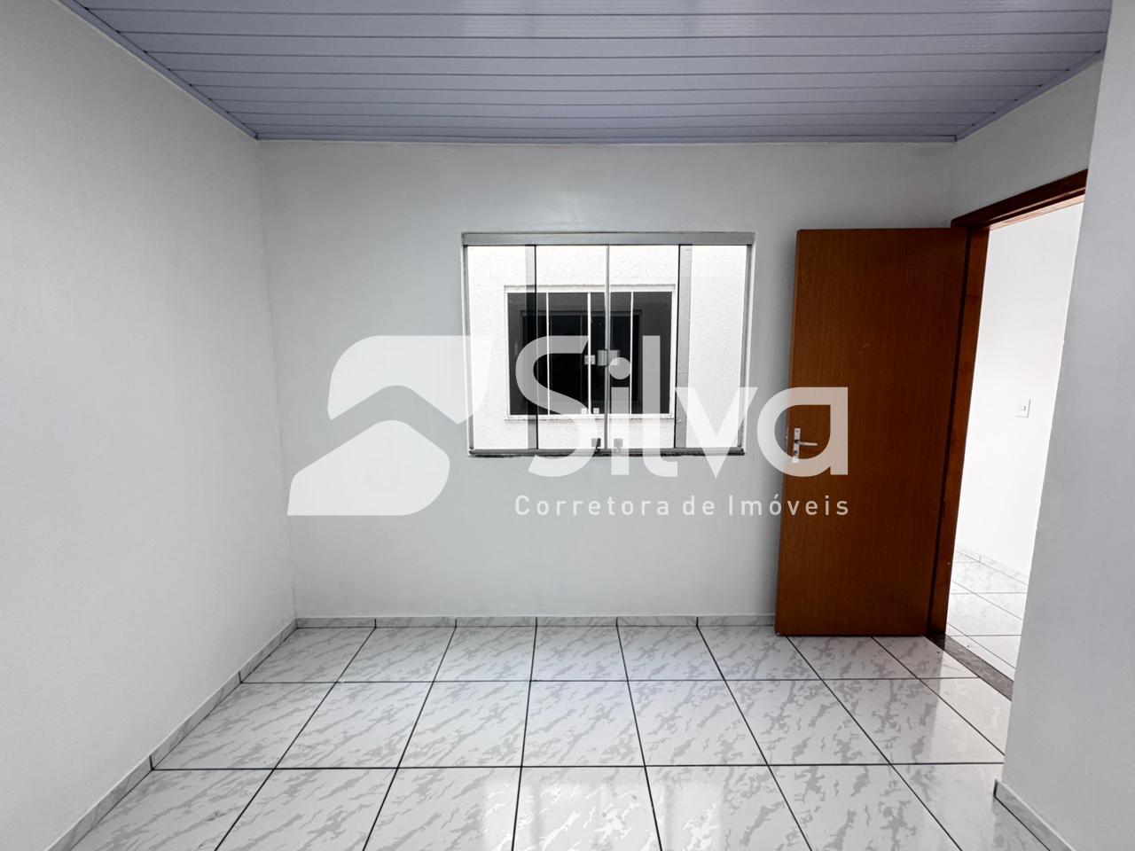 Casa a venda localizada no Loteamento Jardim Universitrio, Dois Vizinhos-PR.