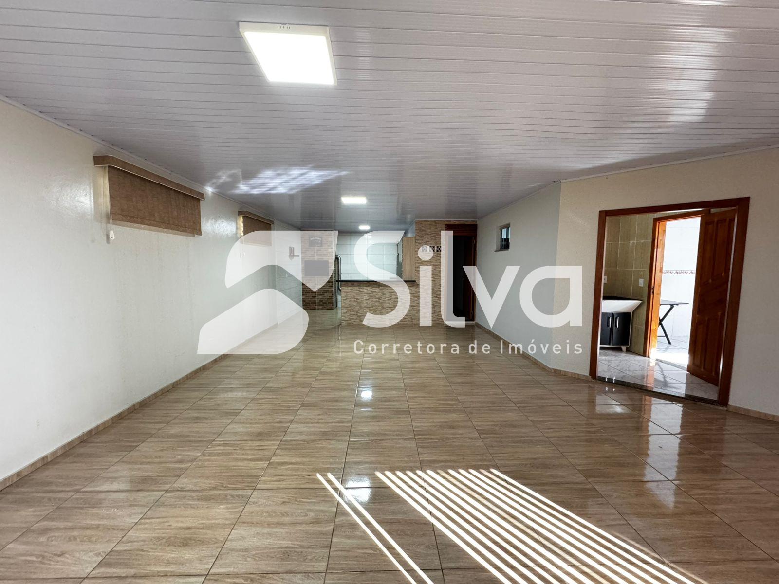 Casa a venda localizada no Loteamento Jardim Universitrio, Dois Vizinhos-PR.