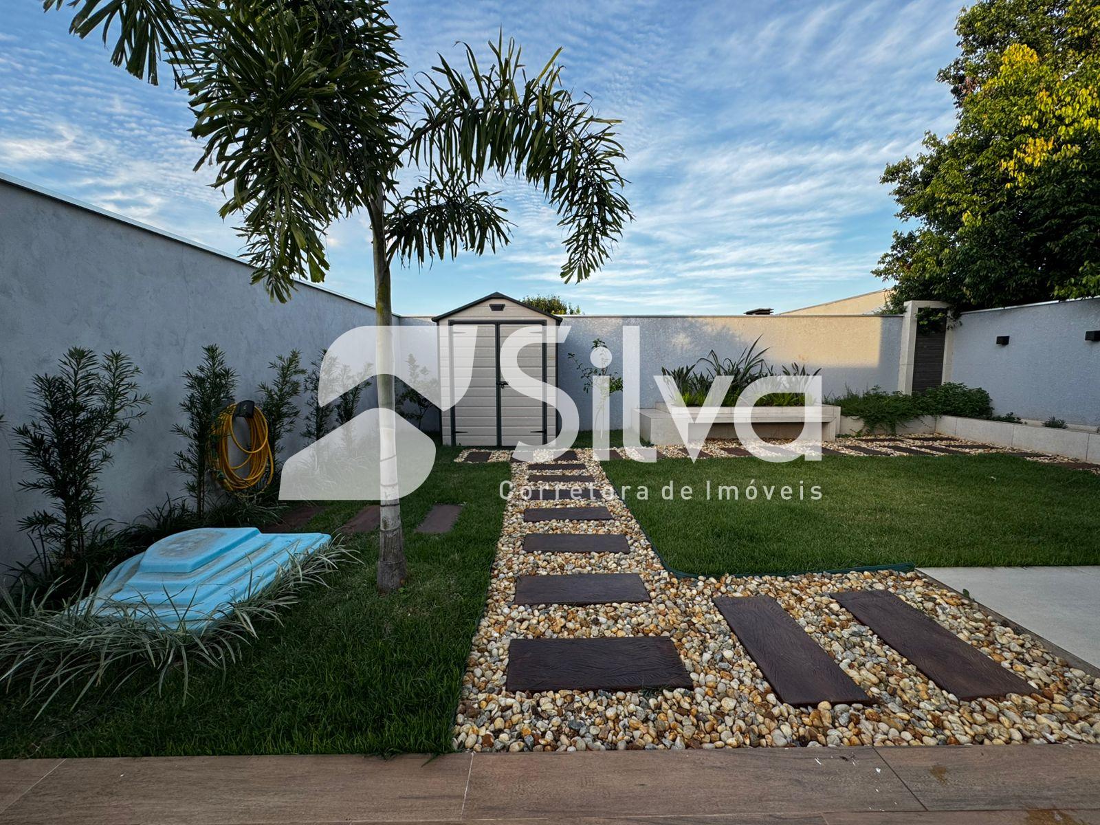 Casa a venda localizada no Bairro So Francisco de Assis, Dois Vizinhos-PR.