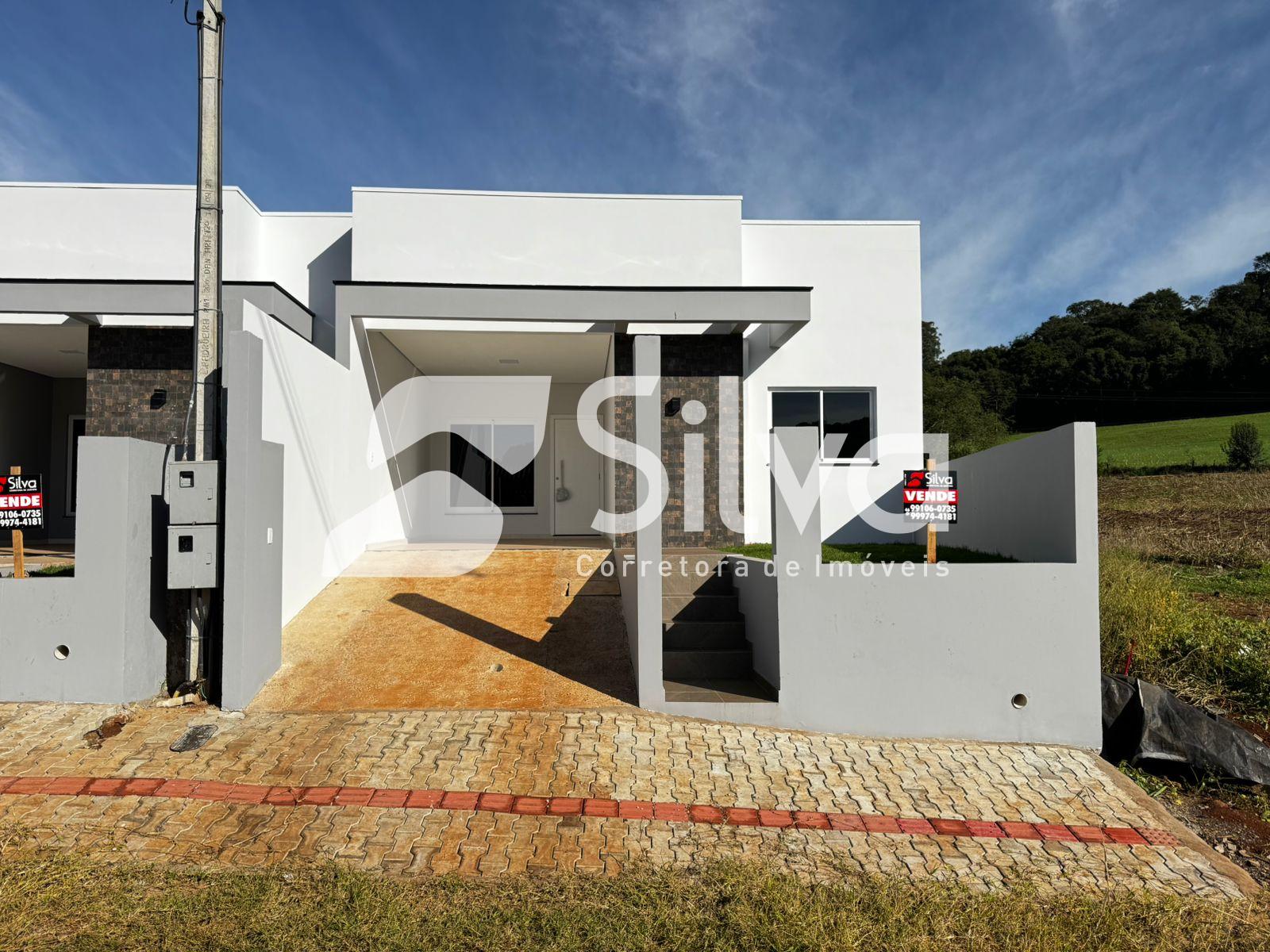 Casa a venda localizada no Loteamento Ecoville, Dois Vizinhos-PR.