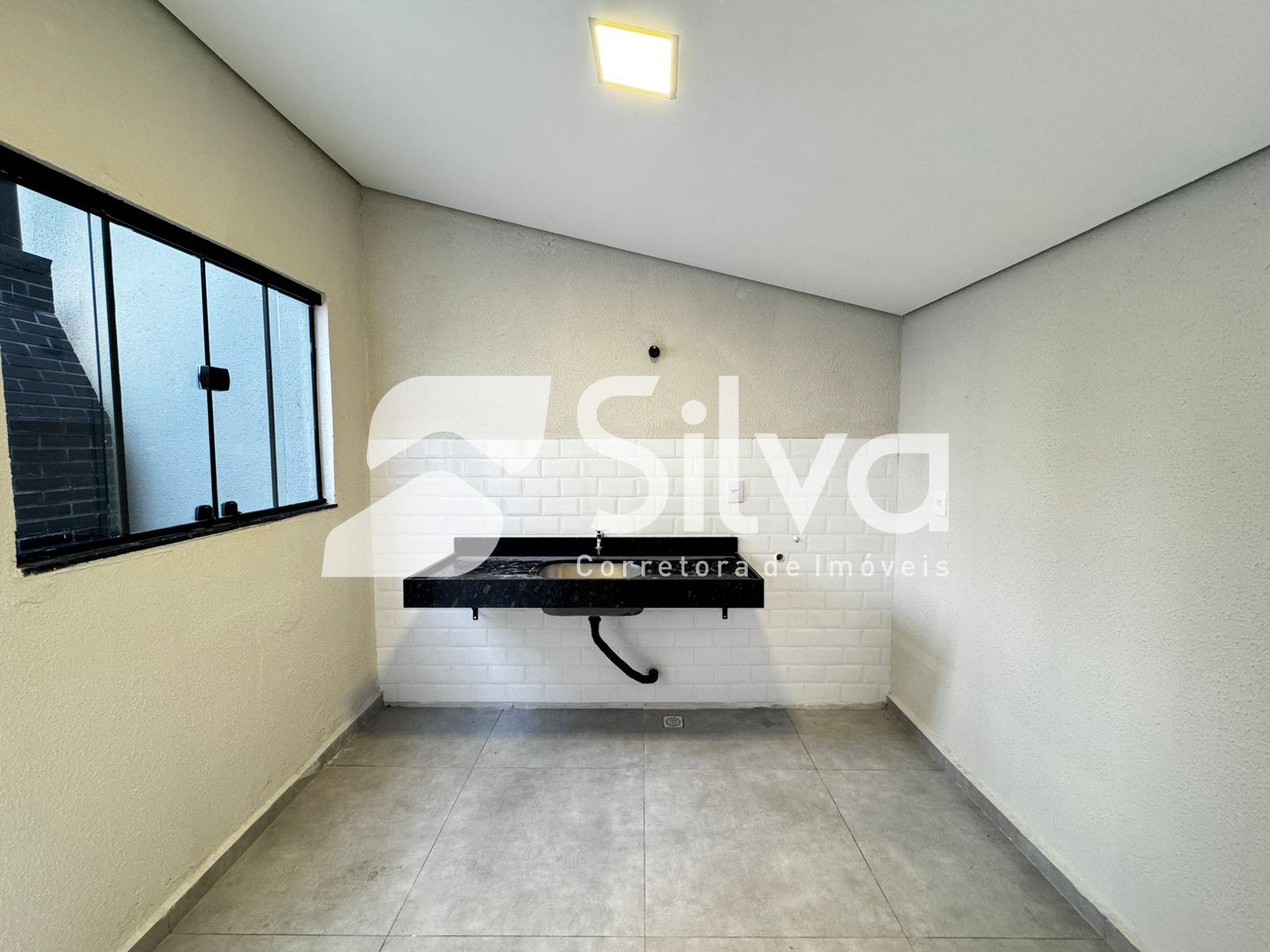 Casa a venda localizada no Bairro Nossa Senhora de Lurdes, Dois Vizinhos-PR.
