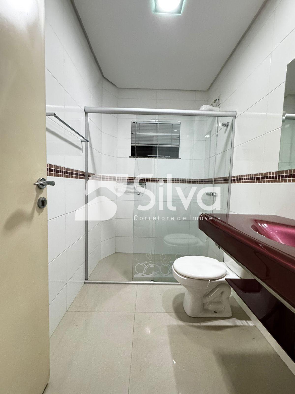 Apartamento para locao com 01 sute e 02 dormitrios - Centro Norte.