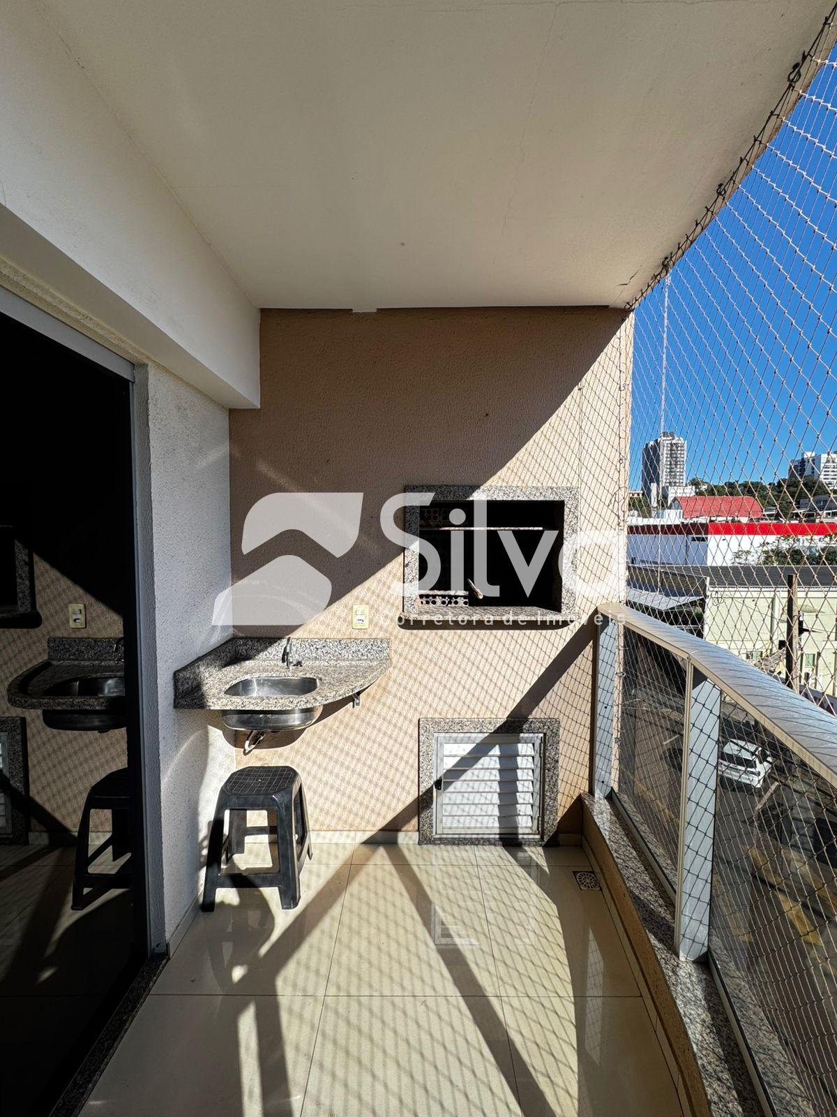 Apartamento para locao com 01 sute e 02 dormitrios - Centro Norte.