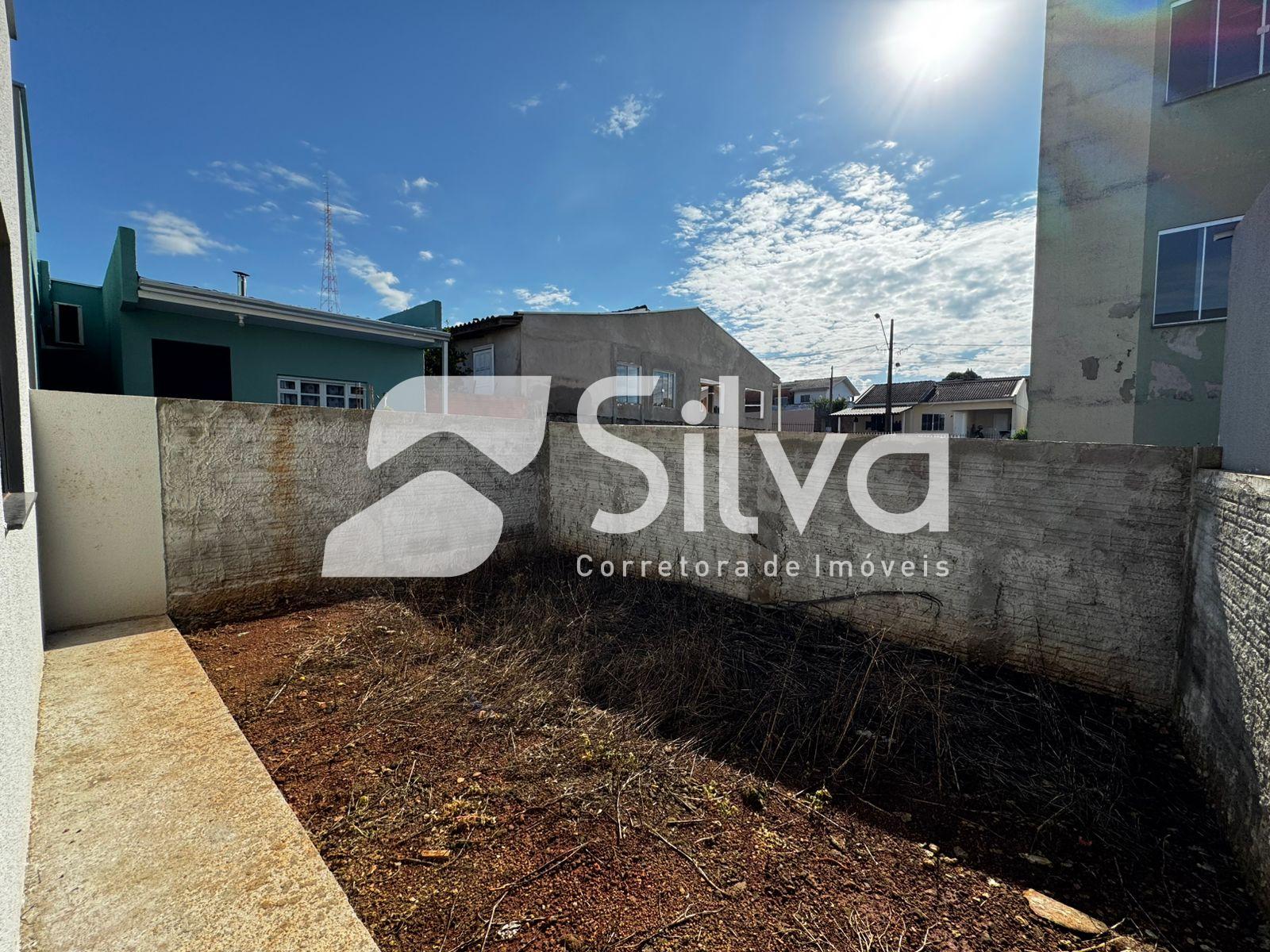 Casa a venda localizada no Bairro Nossa Senhora da Salete, Dois Vizinhos-PR.