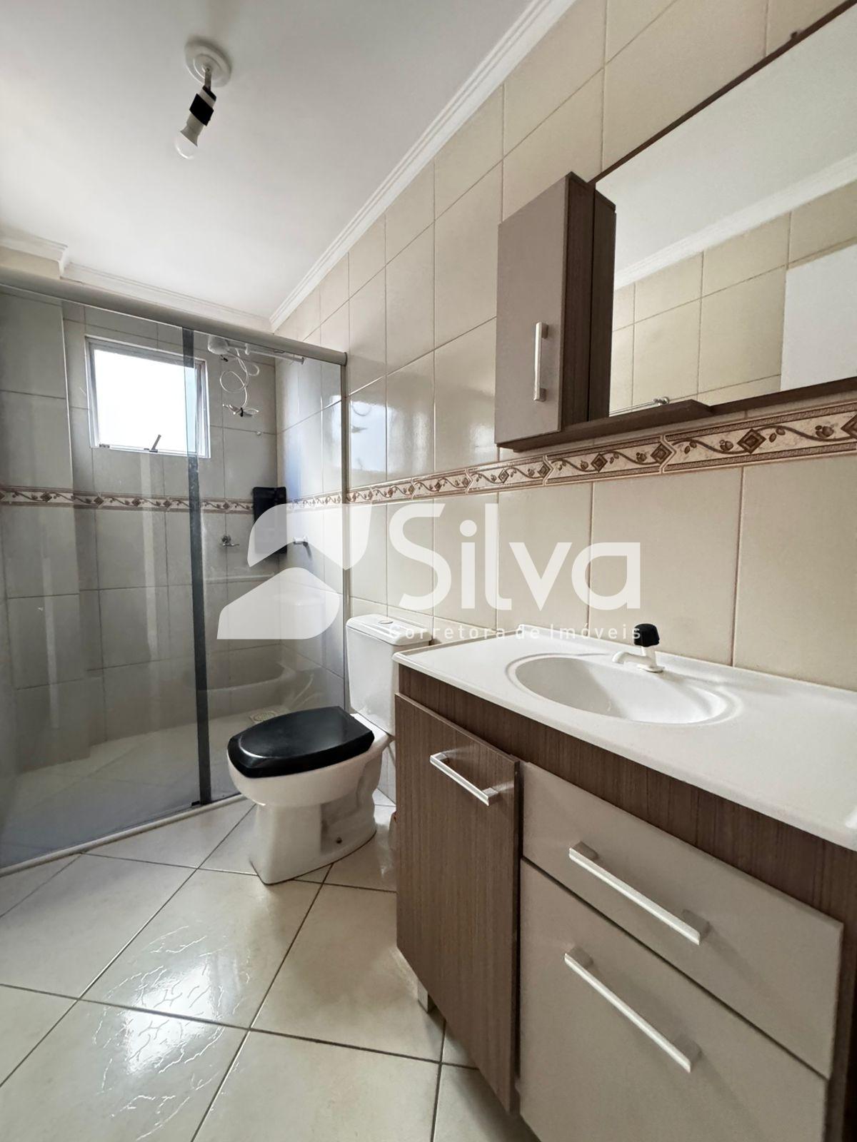 Apartamento Semi Mobiliado Para Locação, 01 suíte e 02 dormitórios - Centro Norte