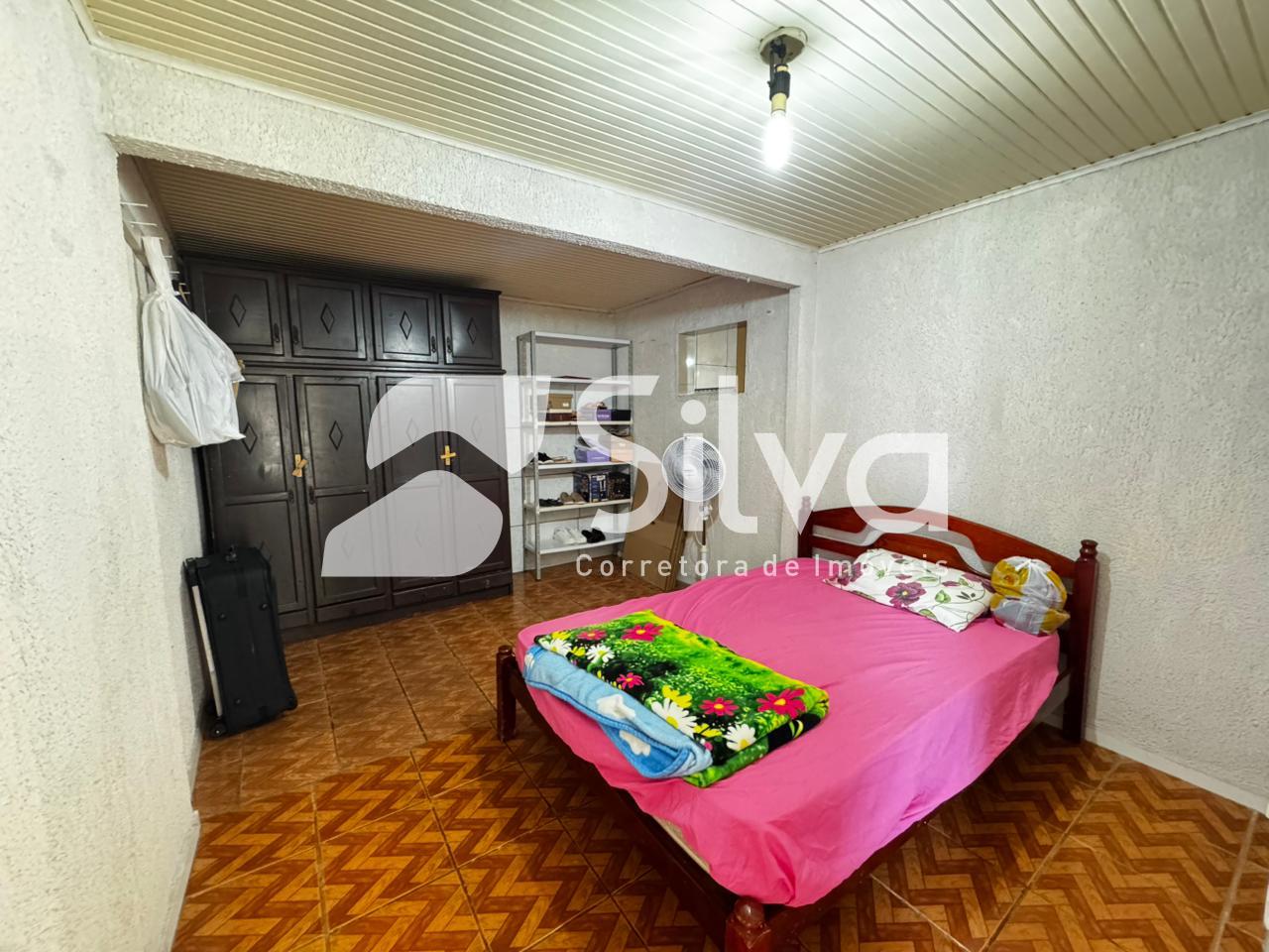Casa a venda localizada no Bairro Vitoria, Dois Vizinhos-PR.