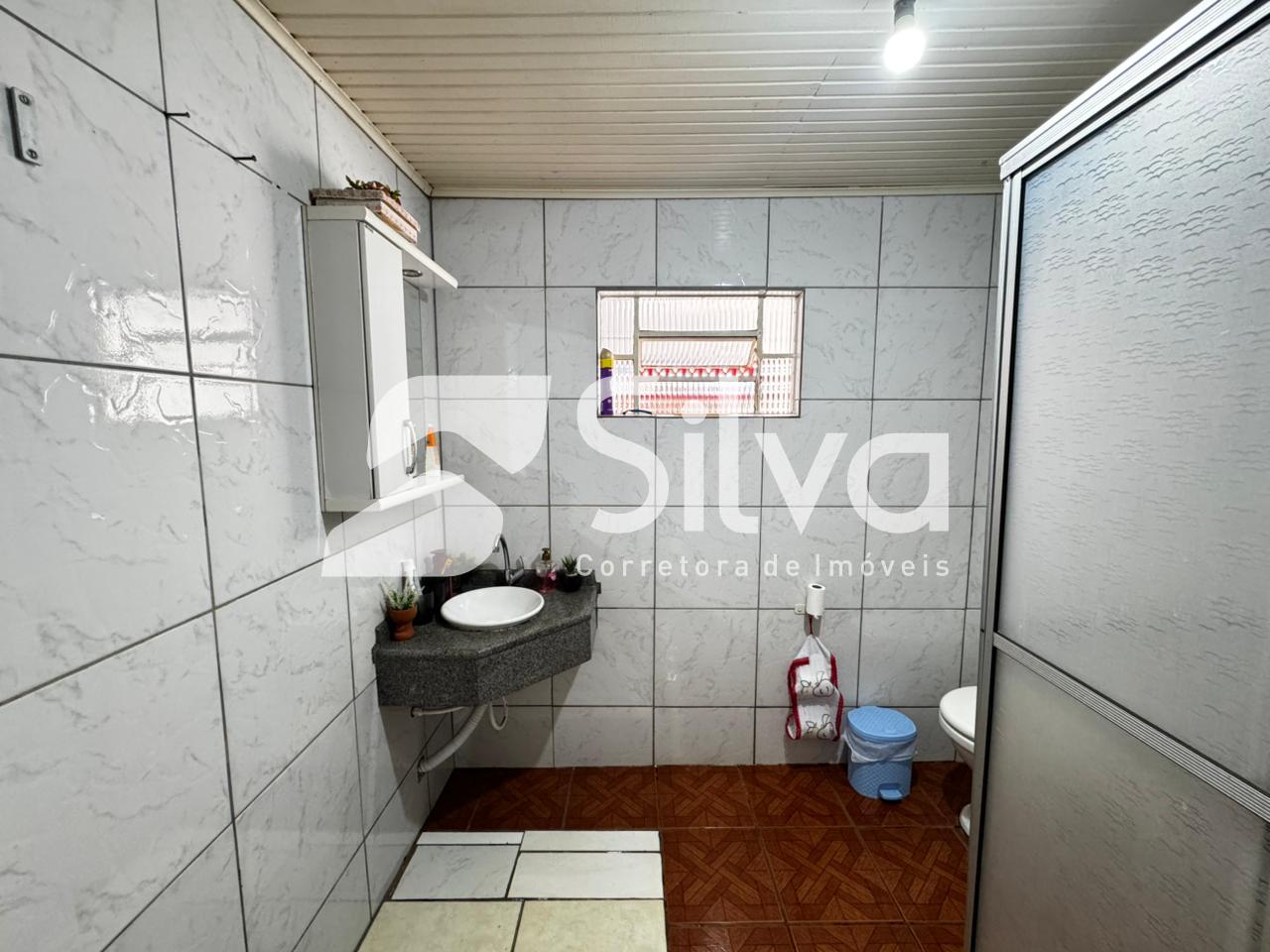 Casa a venda localizada no Bairro Vitoria, Dois Vizinhos-PR.