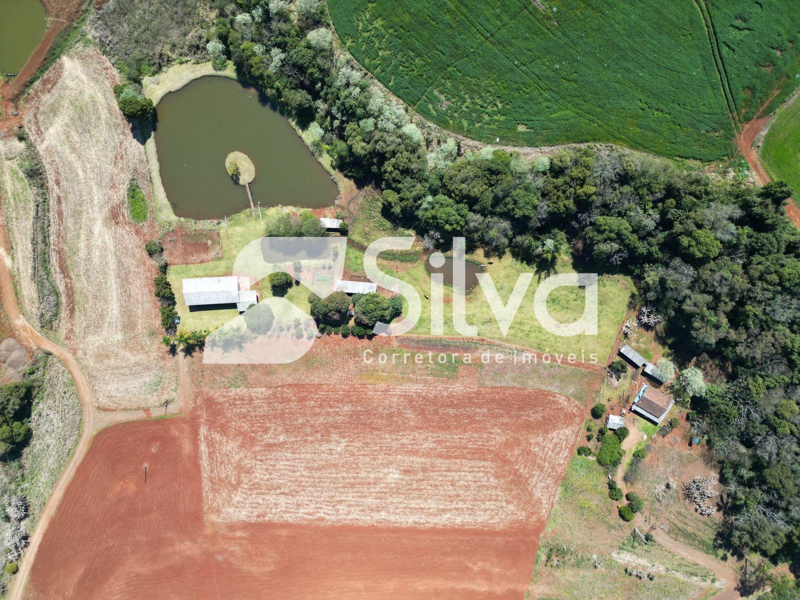 Chcara a venda localizada no interior de Itapejara D Oeste.