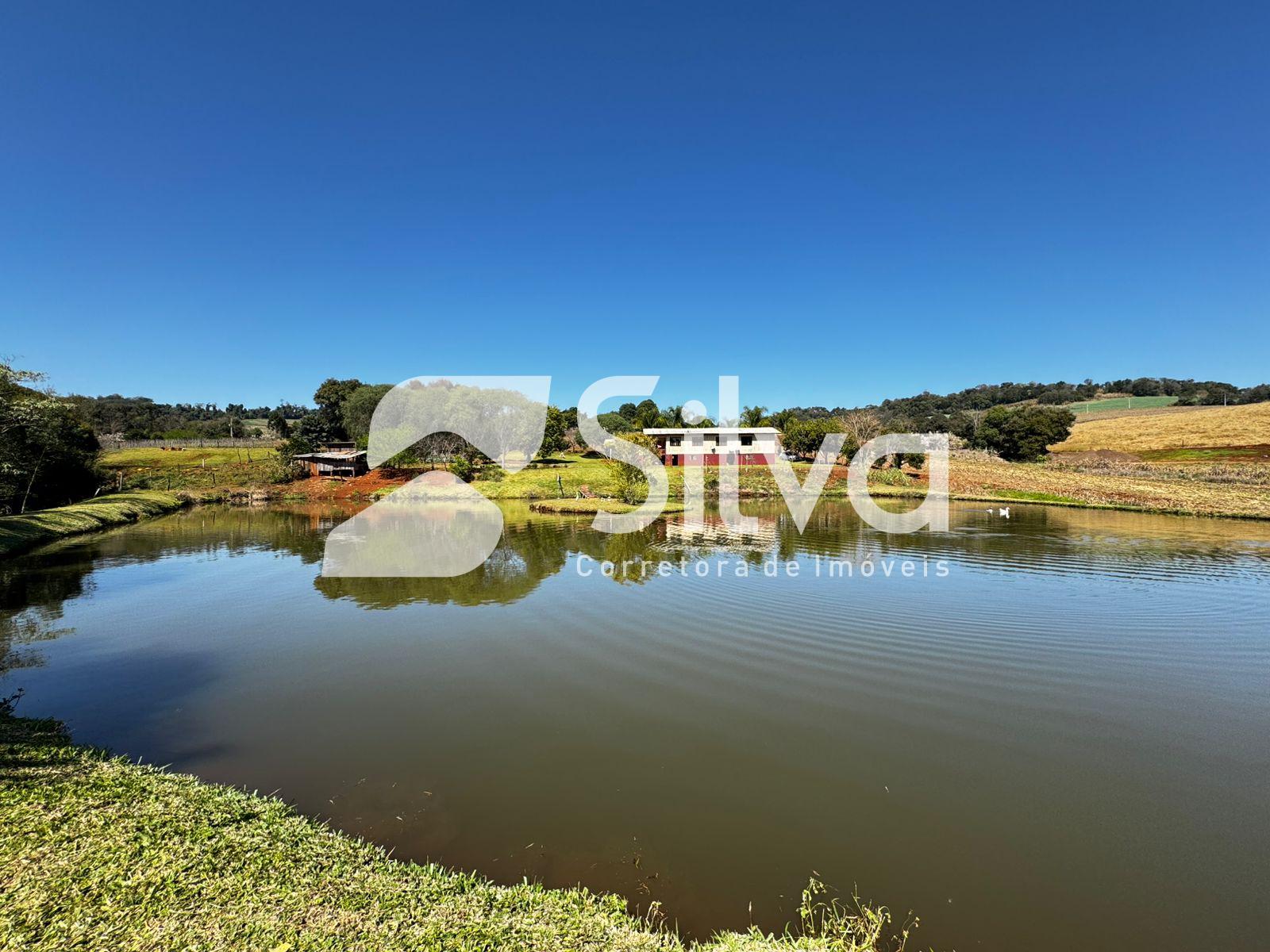 Chcara a venda localizada no interior de Itapejara D Oeste.