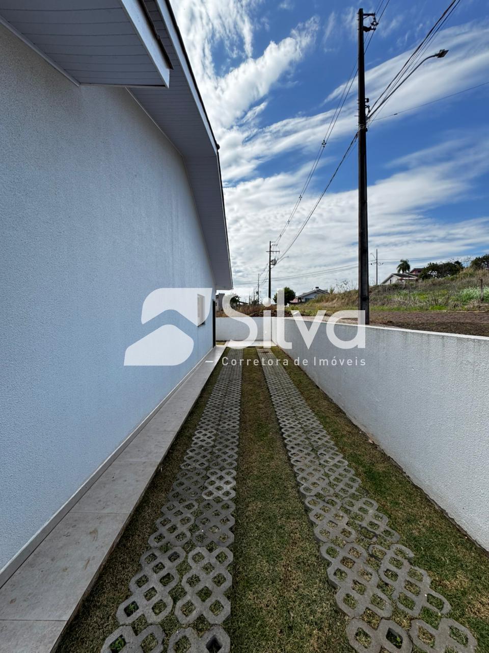 Casa a venda localizada no Loteamento Batistella, So Jorge D Oeste-PR.