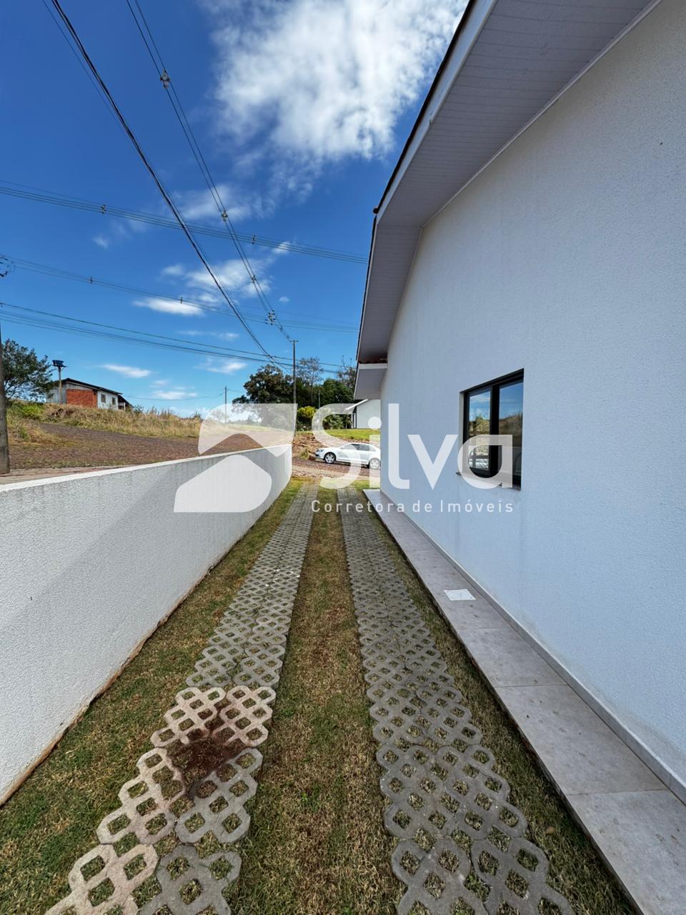 Casa a venda localizada no Loteamento Batistella, So Jorge D Oeste-PR.