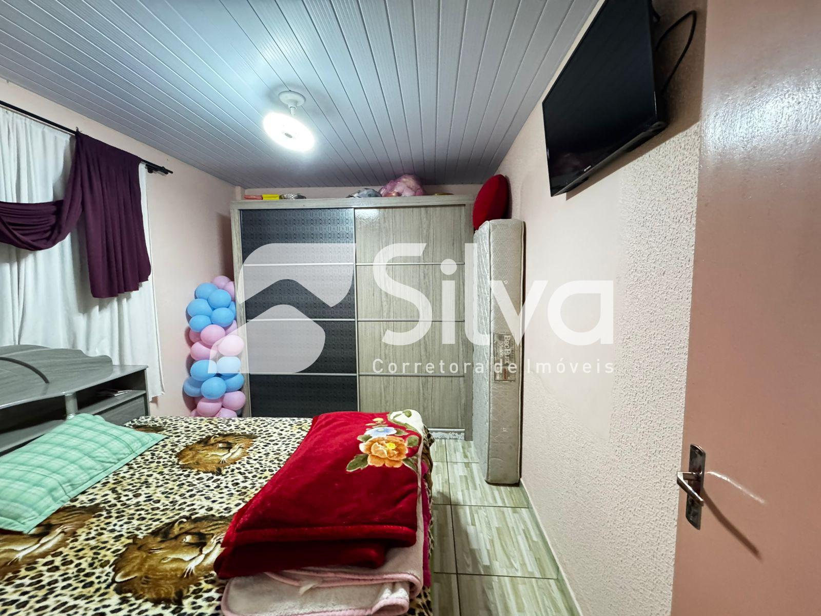 Casa a venda localizada no Loteamento Meredick, Dois Vizinhos-PR.