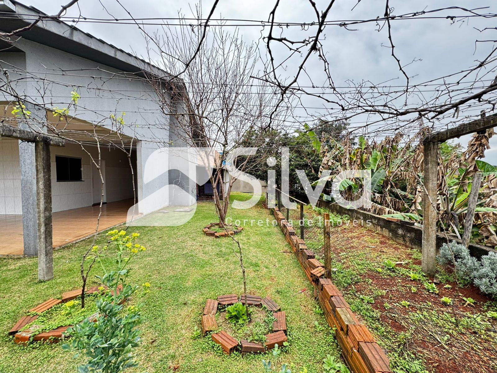 Casa para venda localizada no Centro Norte, Dois Vizinhos-PR.