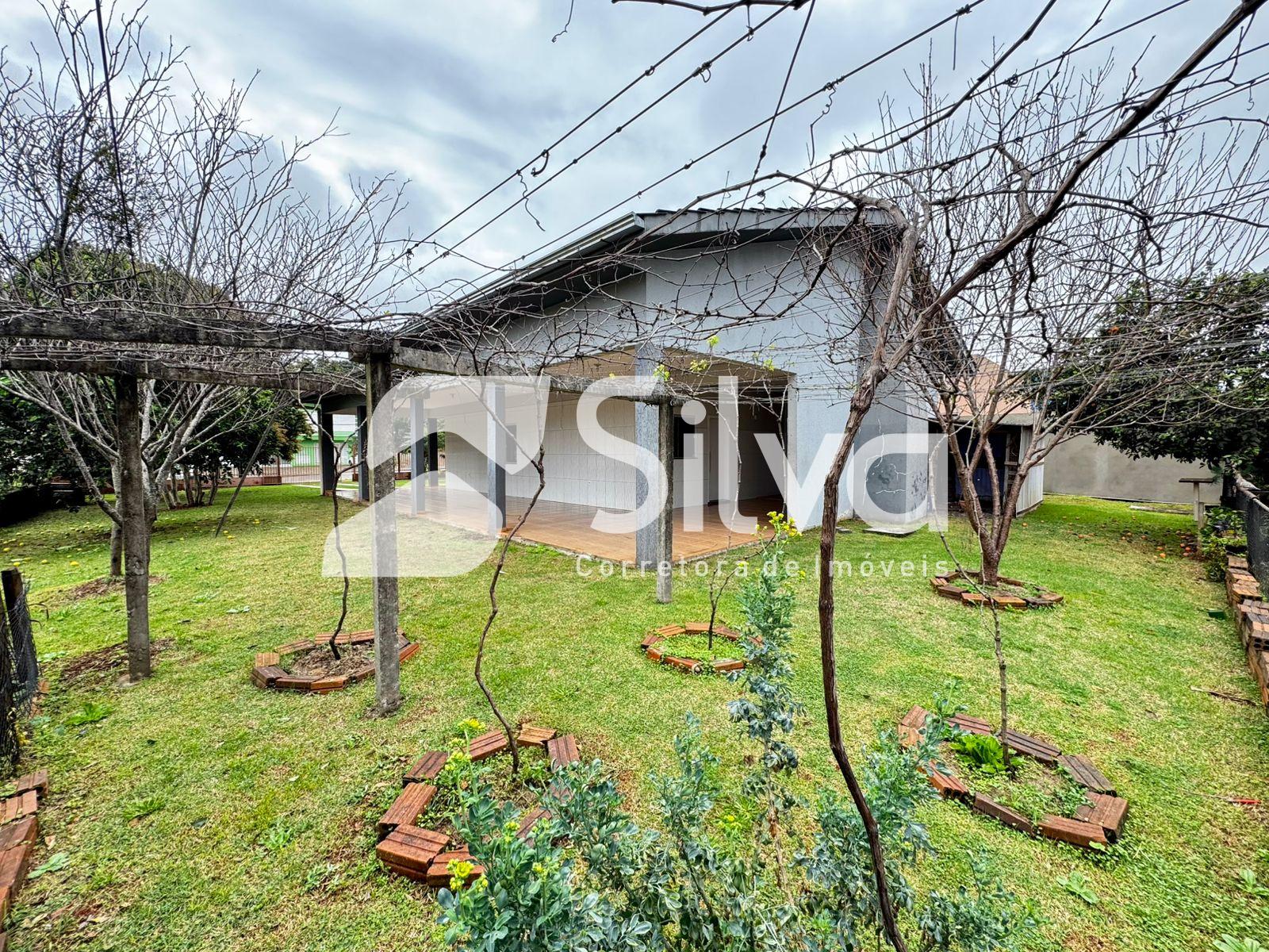 Casa para venda localizada no Centro Norte, Dois Vizinhos-PR.