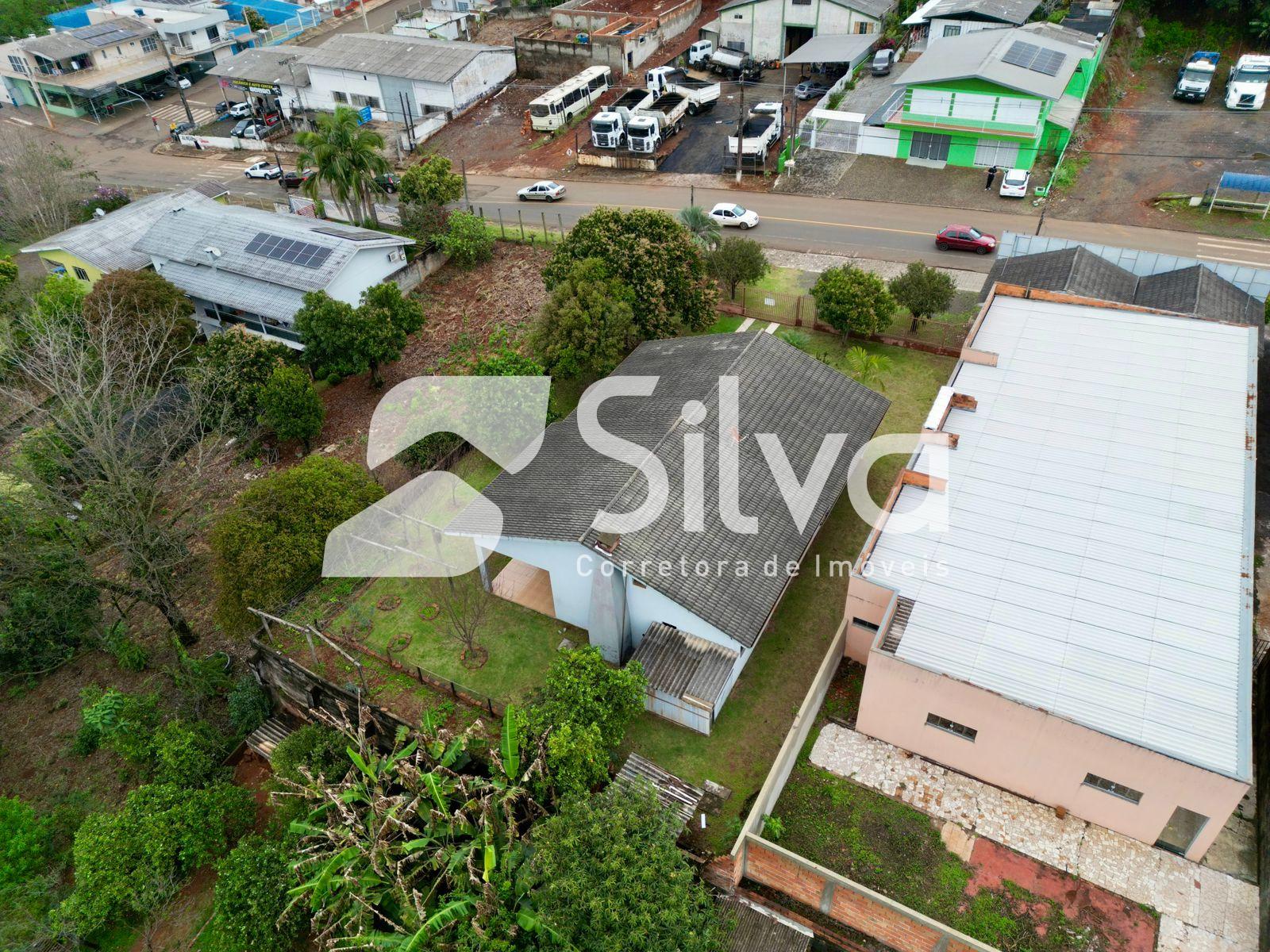 Casa para venda localizada no Centro Norte, Dois Vizinhos-PR.