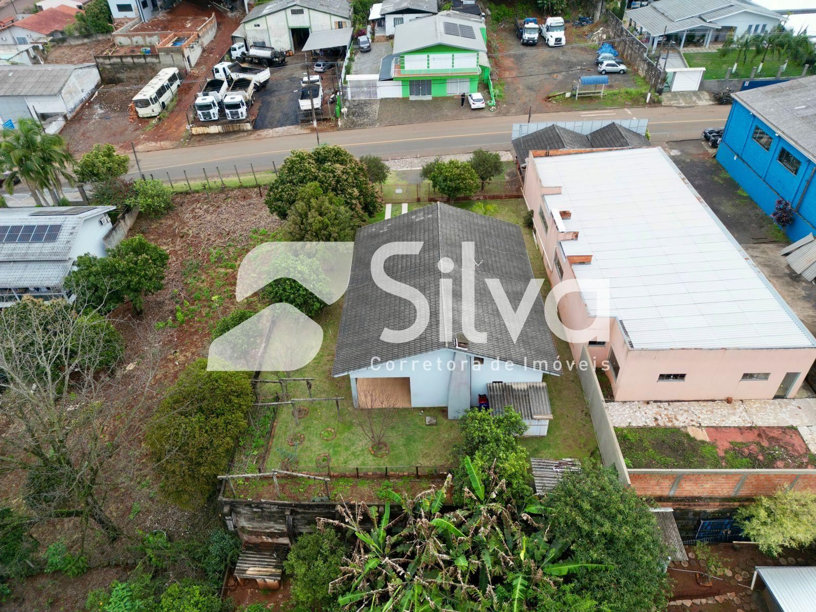 Casa para venda localizada no Centro Norte, Dois Vizinhos-PR.