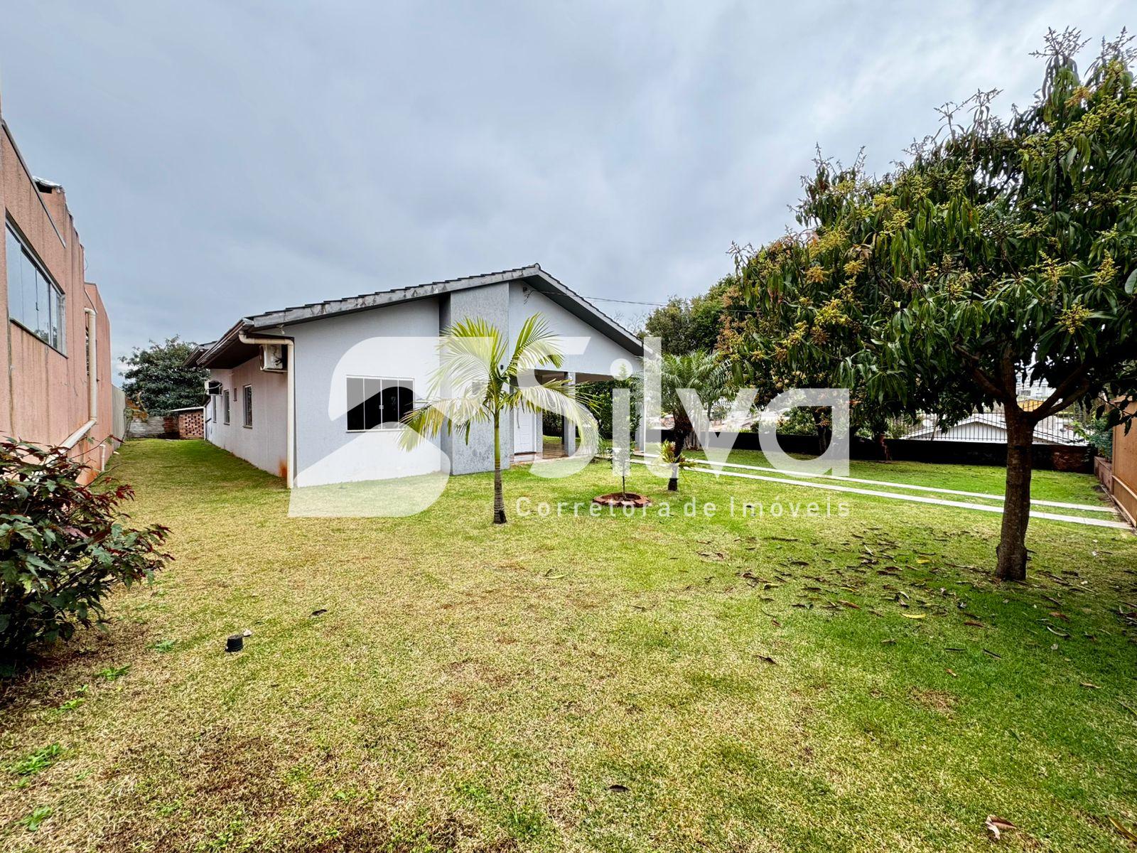 Casa para venda localizada no Centro Norte, Dois Vizinhos-PR.