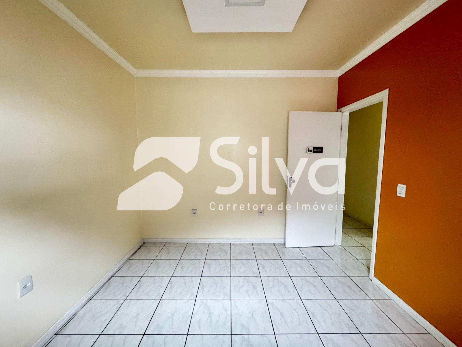 Casa a venda, localizada no Bairro So Francisco de Assis, Dois Vizinhos-PR.