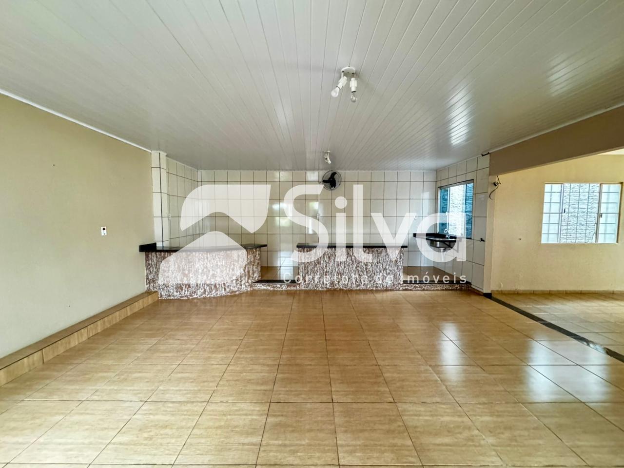Casa a venda, localizada no Bairro So Francisco de Assis, Dois Vizinhos-PR.