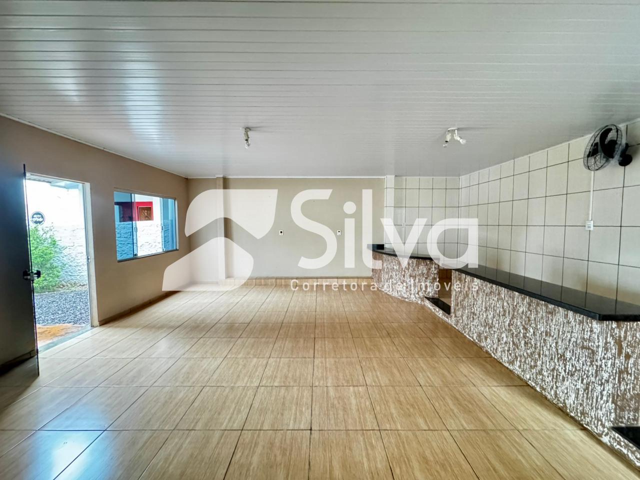 Casa a venda, localizada no Bairro So Francisco de Assis, Dois Vizinhos-PR.