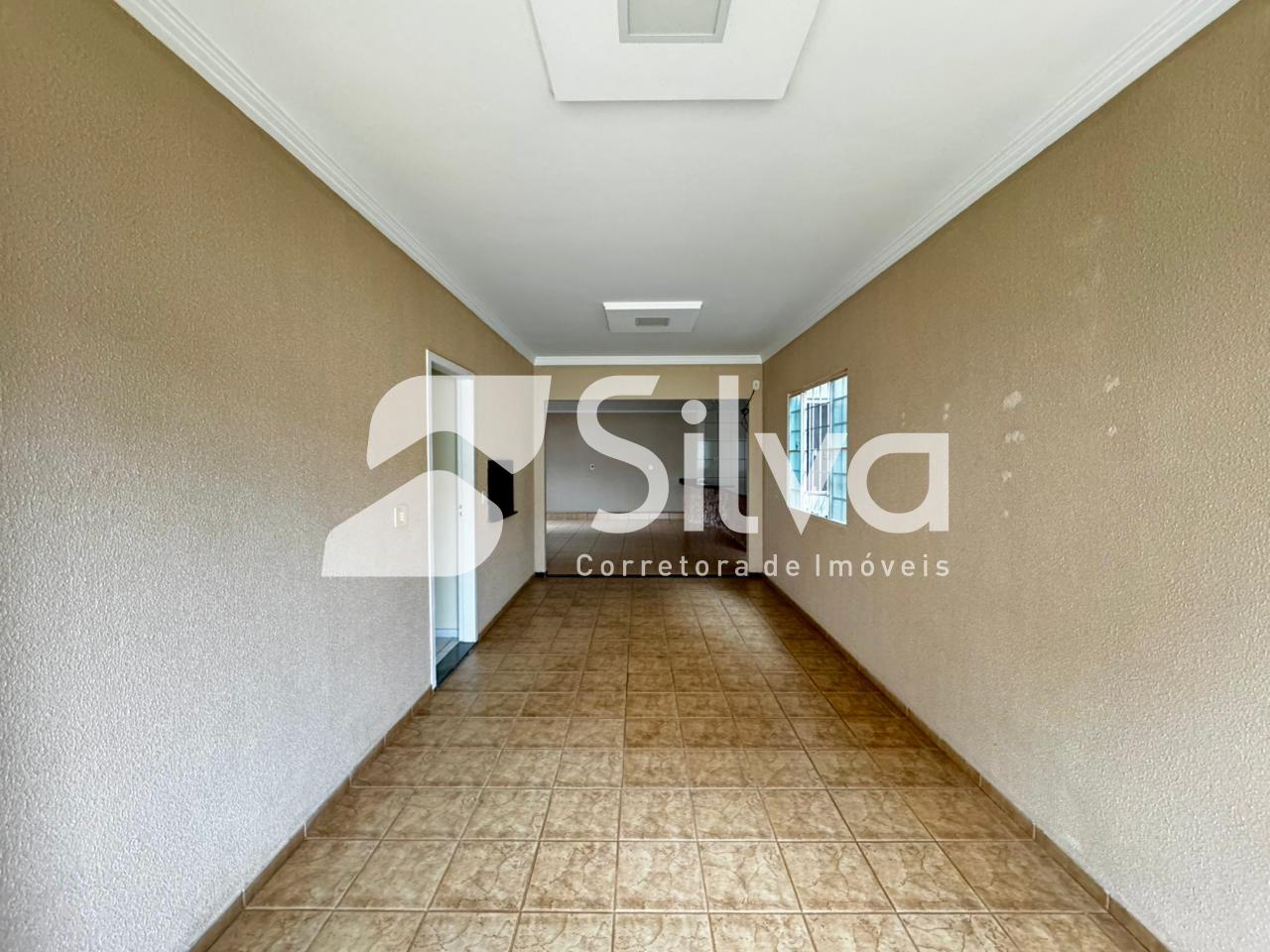 Casa a venda, localizada no Bairro So Francisco de Assis, Dois Vizinhos-PR.