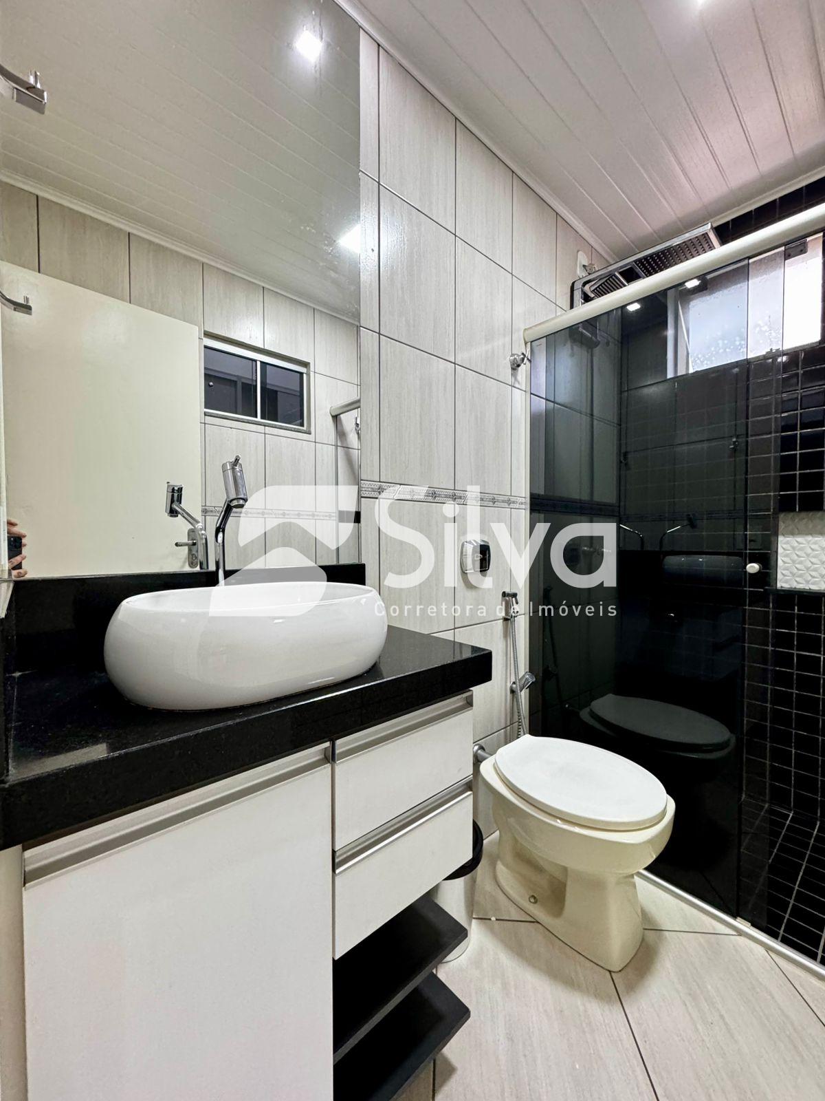Apartamento para locao com 02 dormitrios - Centro Sul.