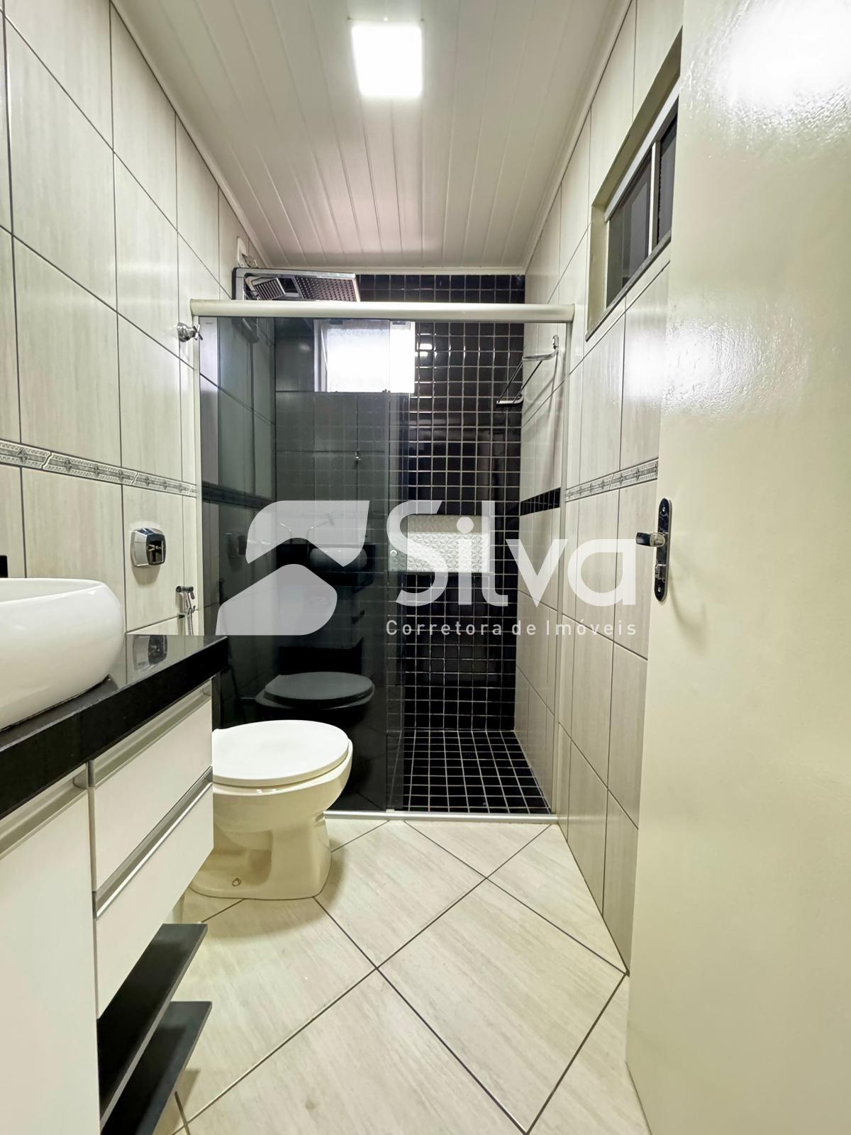 Apartamento para locao com 02 dormitrios - Centro Sul.