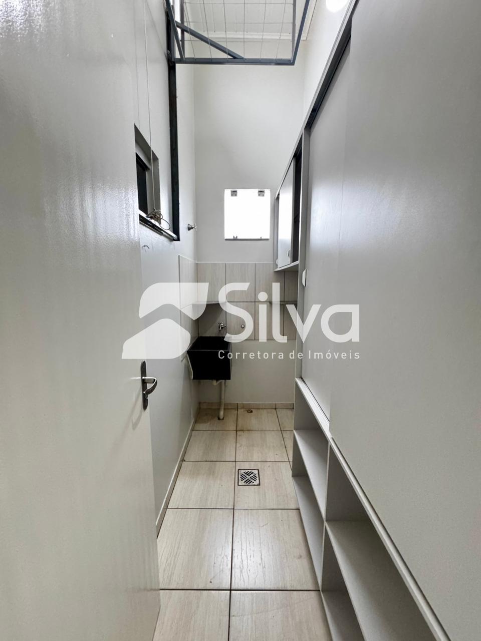 Apartamento para locao com 02 dormitrios - Centro Sul.
