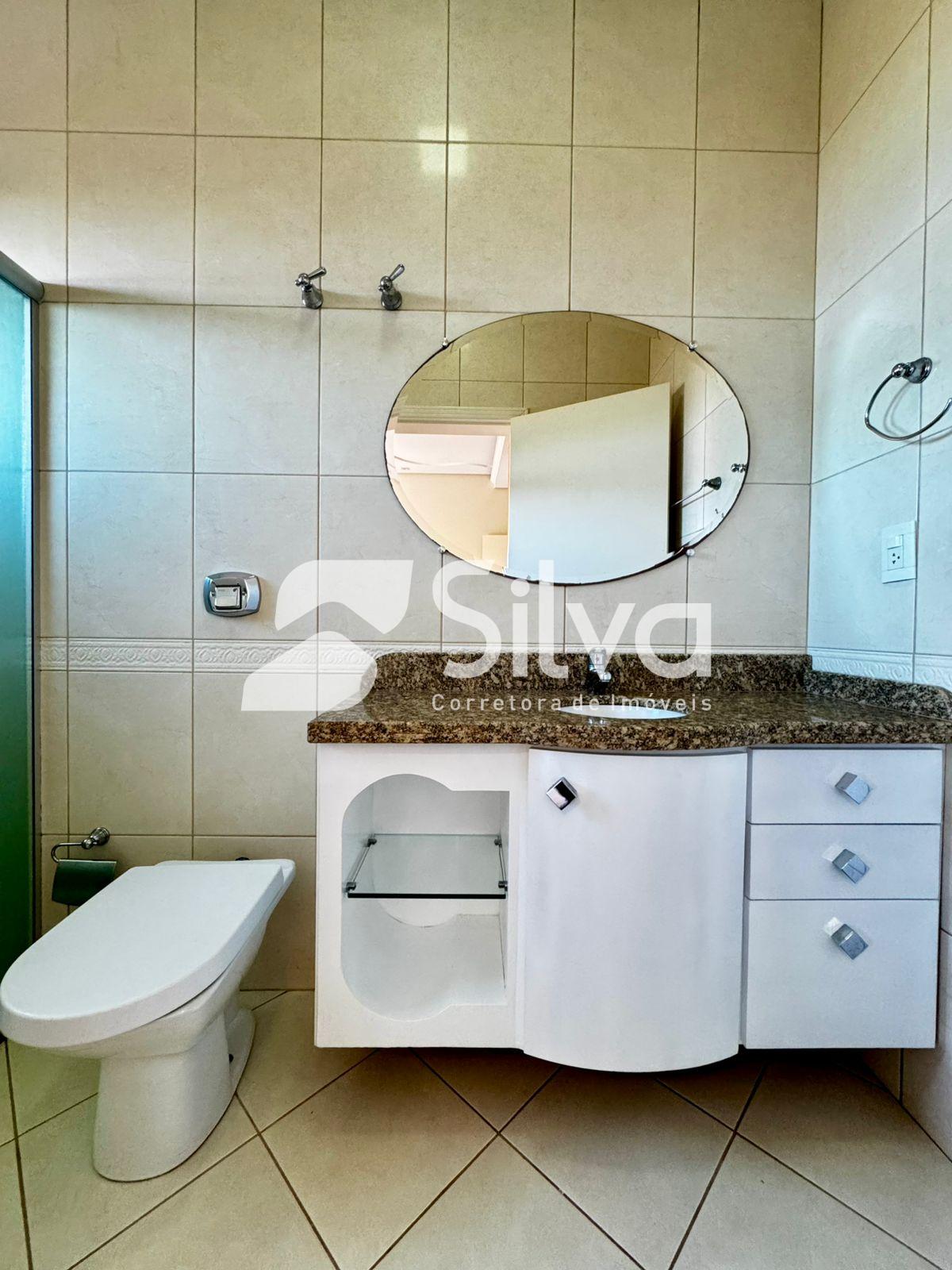 Casa a venda localizada no Centro Sul, Dois Vizinhos-PR.