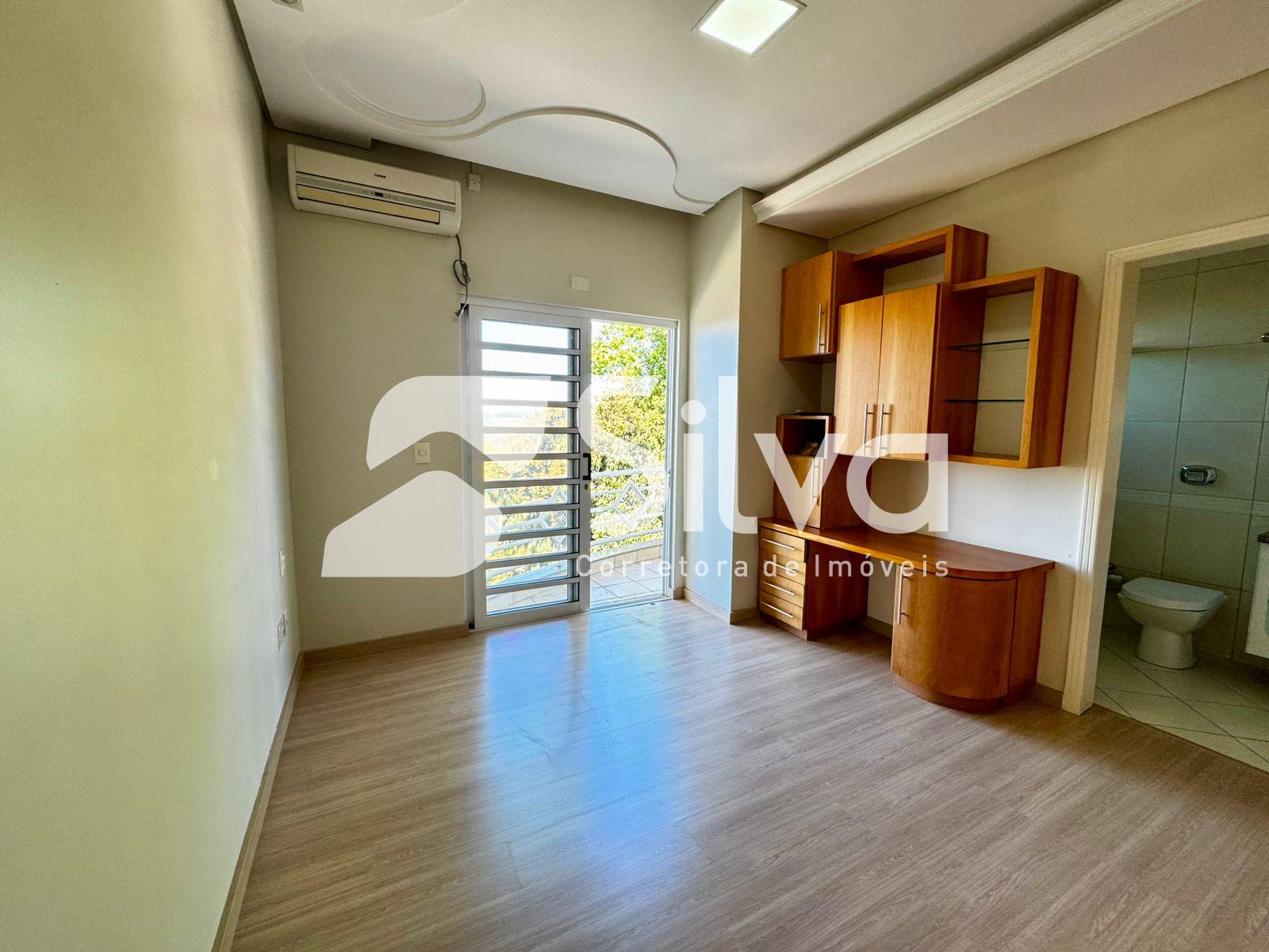 Casa a venda localizada no Centro Sul, Dois Vizinhos-PR.
