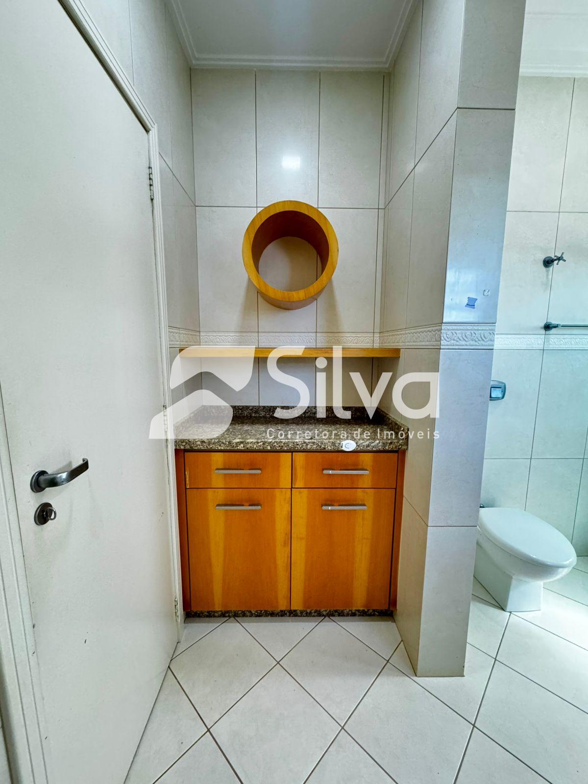 Casa a venda localizada no Centro Sul, Dois Vizinhos-PR.