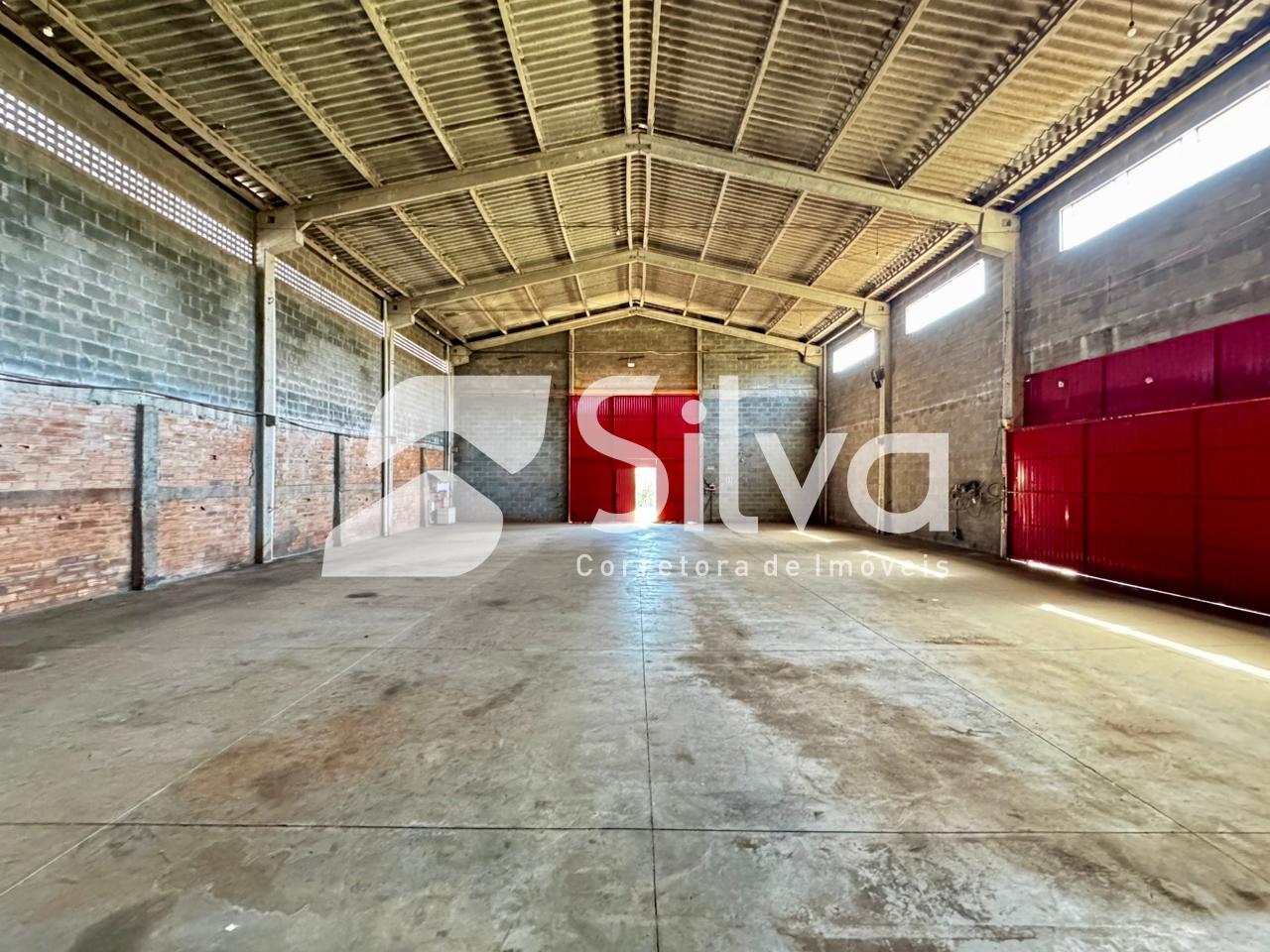 Barrac�o para loca��o localizado no Bairro Sagrada Fam�lia.