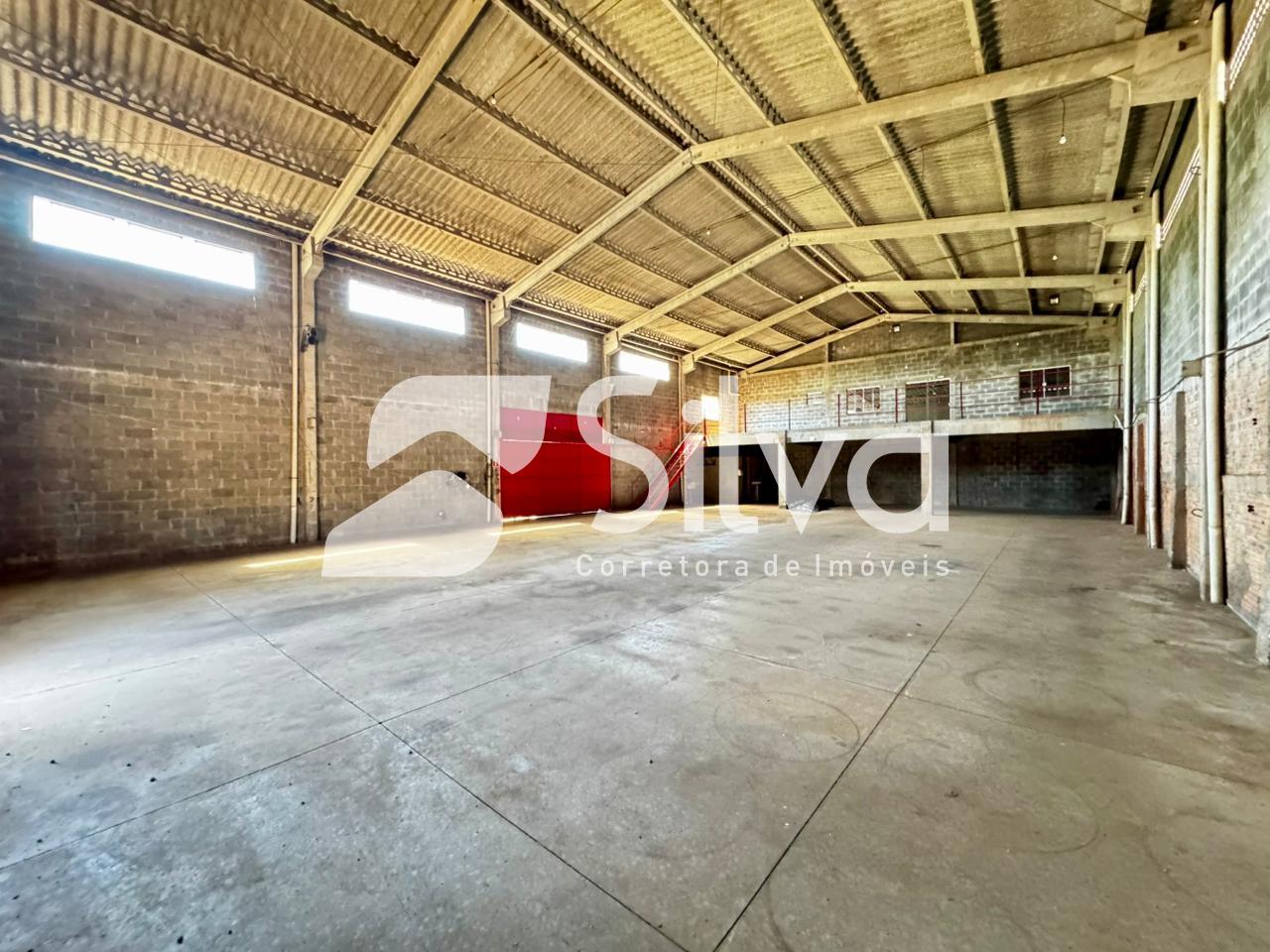 Barrac�o para loca��o localizado no Bairro Sagrada Fam�lia.