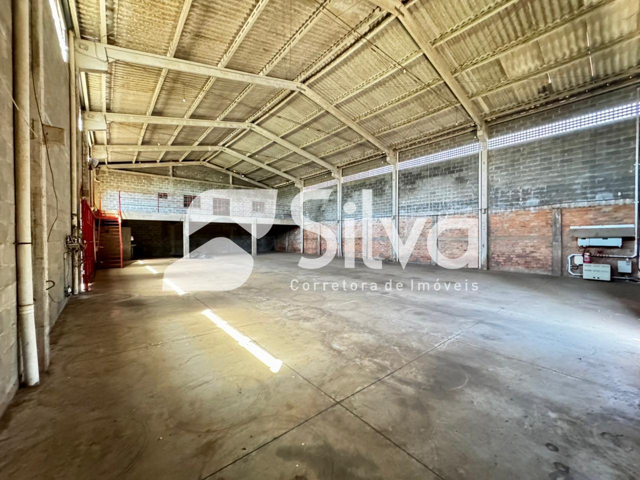 Barrac�o para loca��o localizado no Bairro Sagrada Fam�lia.