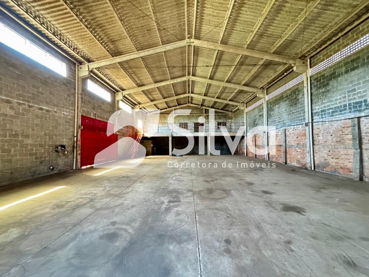 Barrac�o para loca��o localizado no Bairro Sagrada Fam�lia.