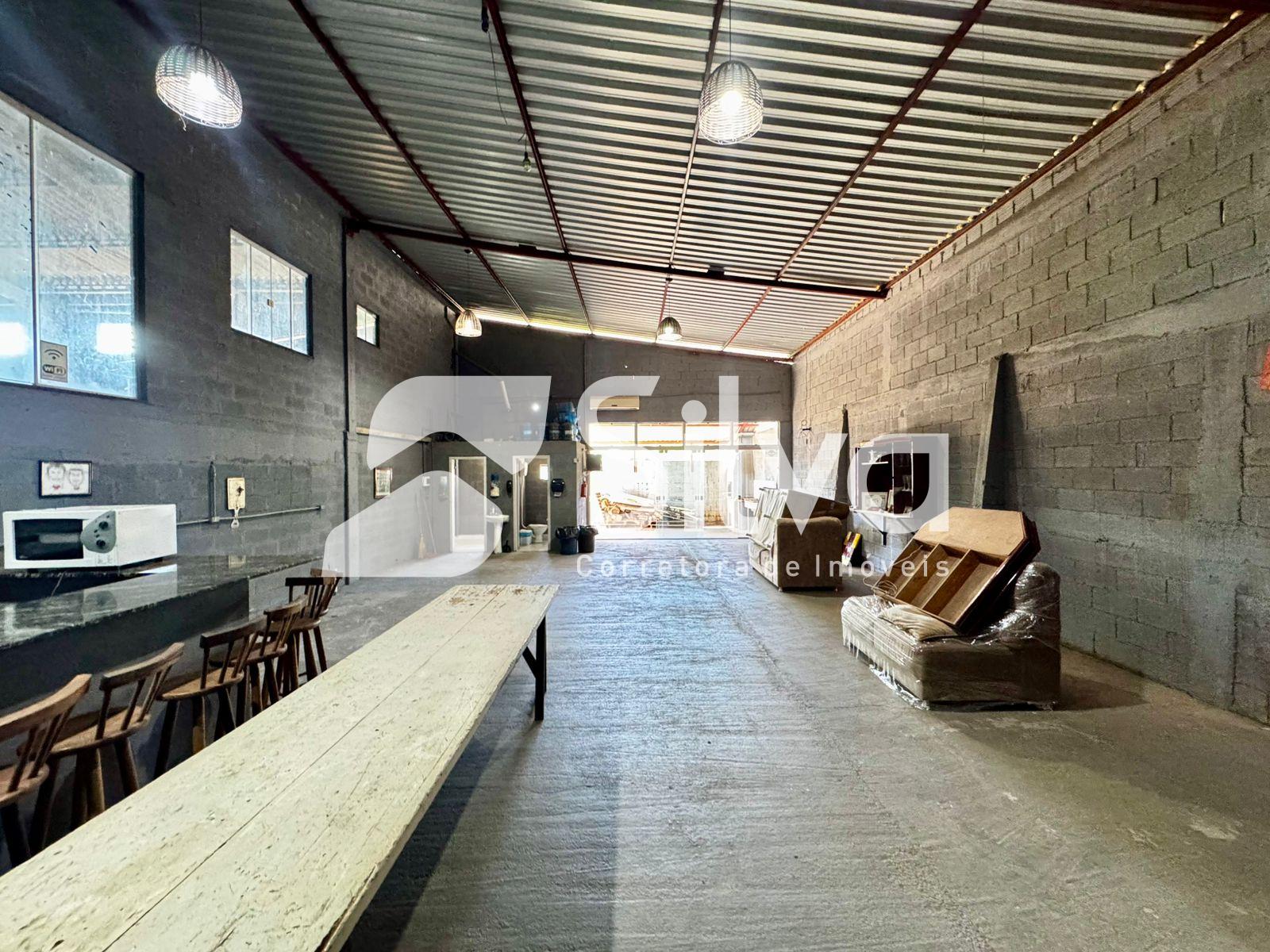 Barrac�o para loca��o localizado no Bairro Sagrada Fam�lia.