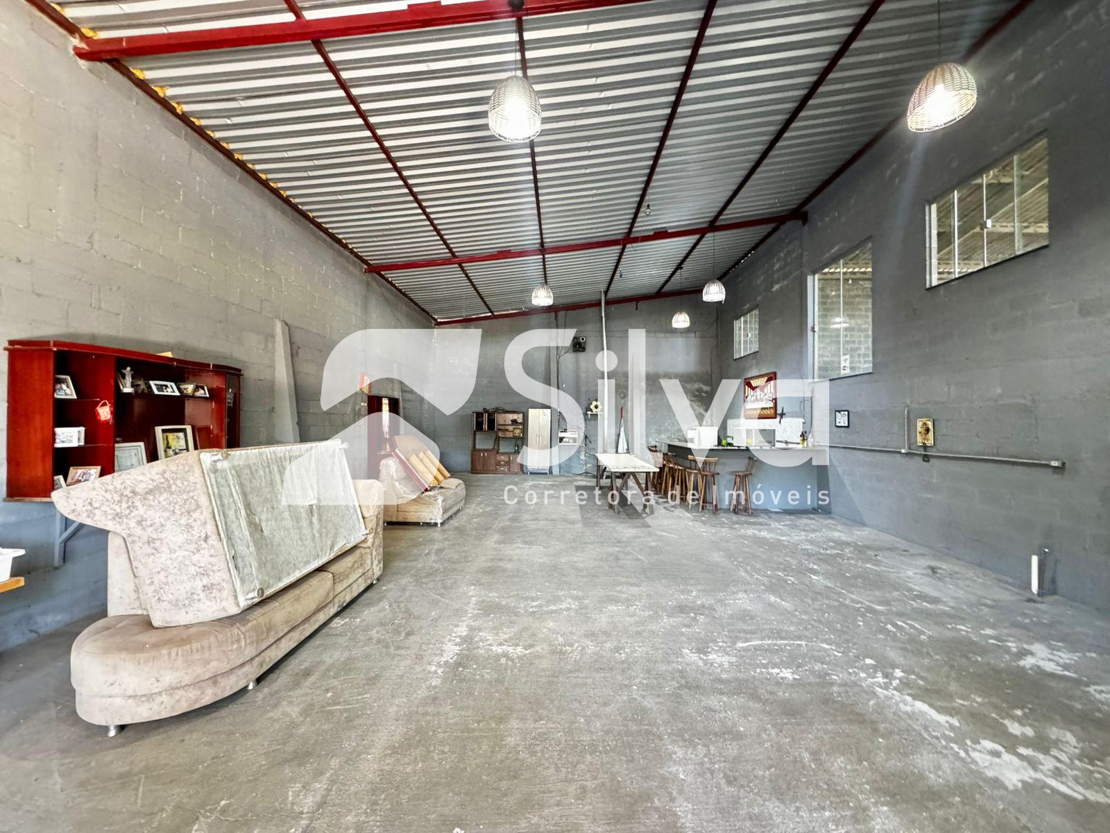 Barrac�o para loca��o localizado no Bairro Sagrada Fam�lia.