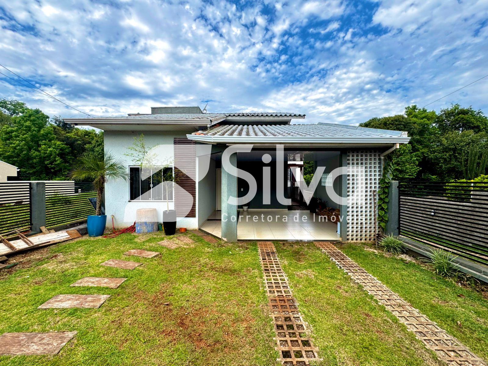 Casa a venda localizada no Centro Sul, Dois Vizinhos-PR.