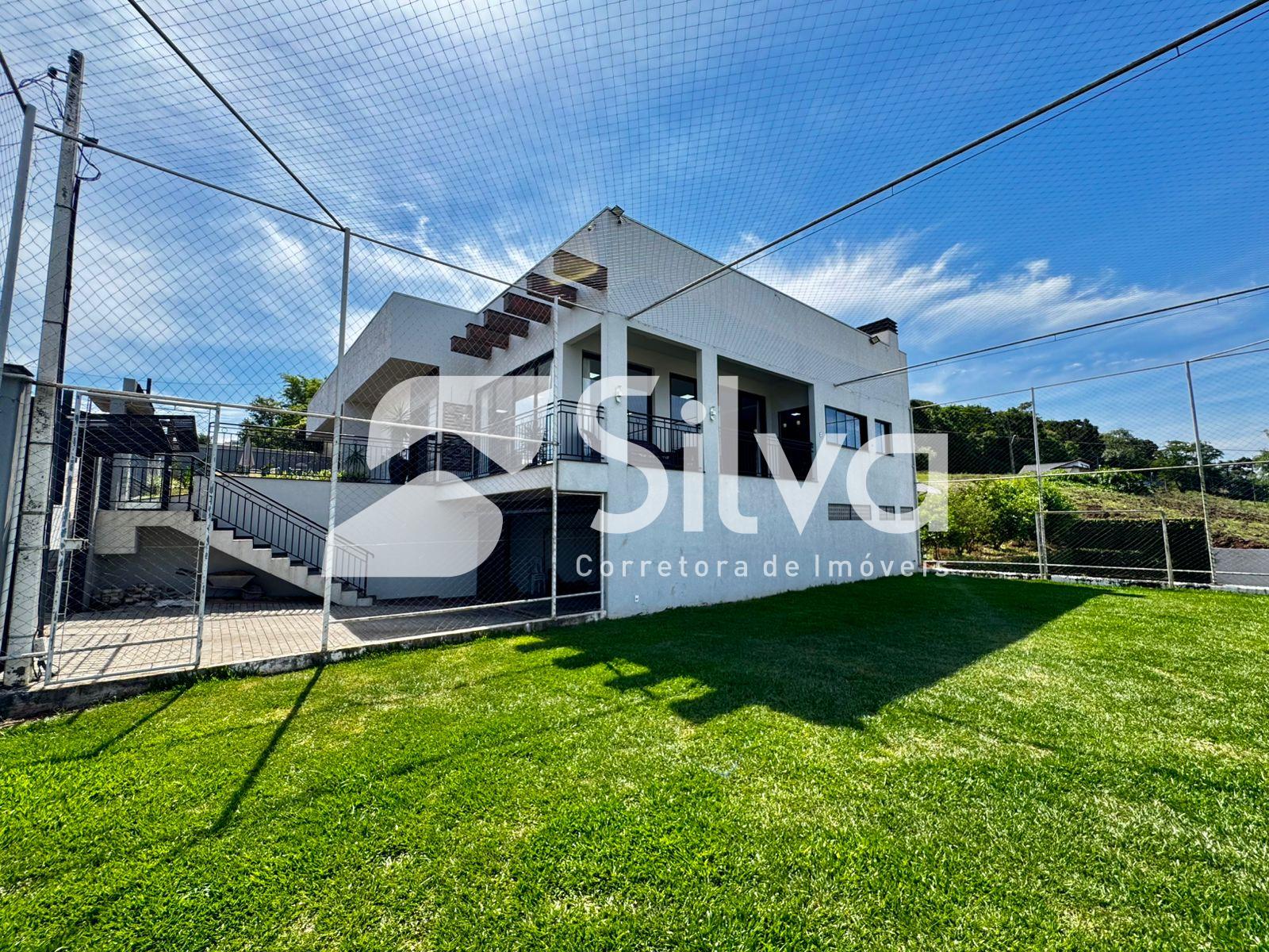 Casa a venda localizada no Loteamento Alto da Zacarias, Dois Vizinhos-PR.