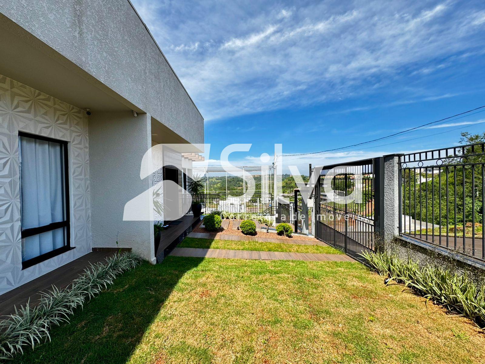 Casa a venda localizada no Loteamento Alto da Zacarias, Dois Vizinhos-PR.