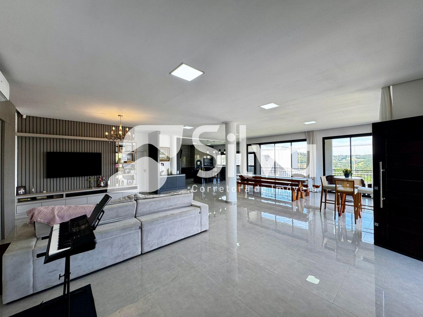 Casa a venda localizada no Loteamento Alto da Zacarias, Dois Vizinhos-PR.