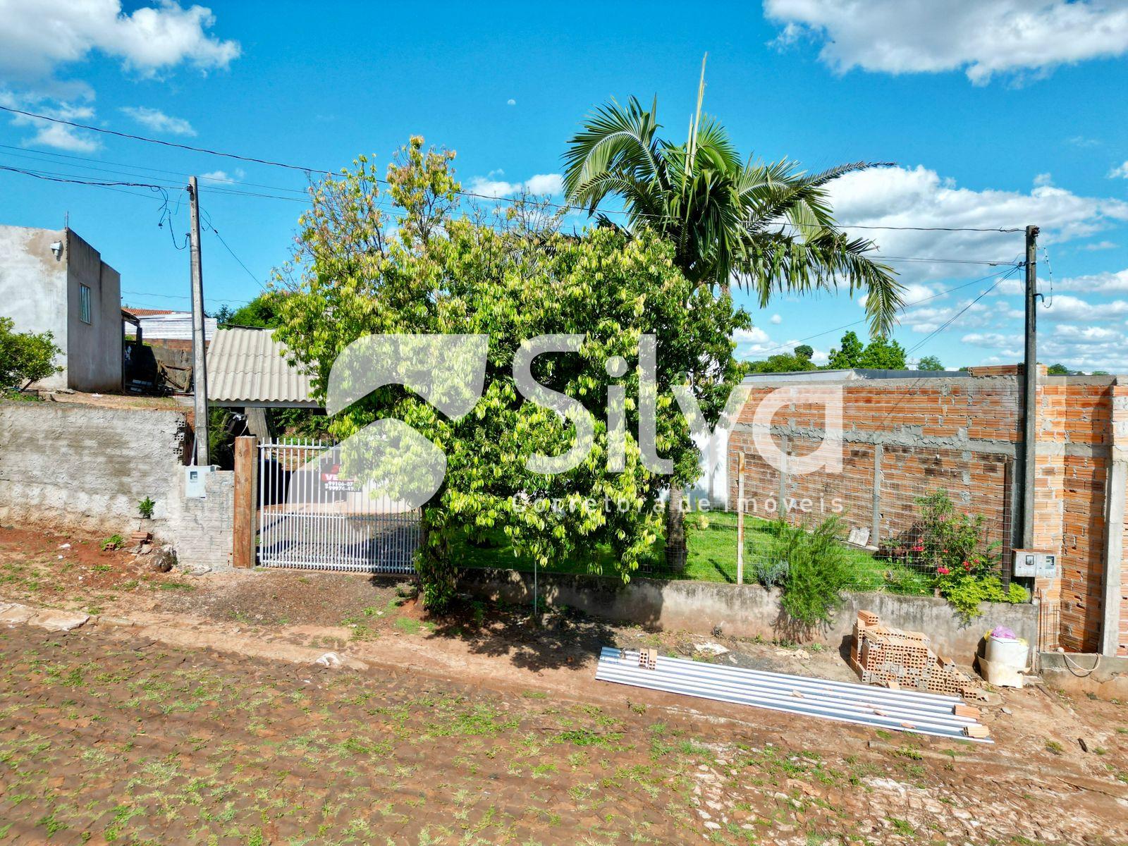 Casa a venda localizada no Bairro Vitoria, Dois Vizinhos-PR.