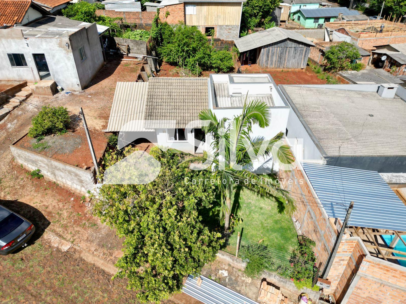 Casa a venda localizada no Bairro Vitoria, Dois Vizinhos-PR.
