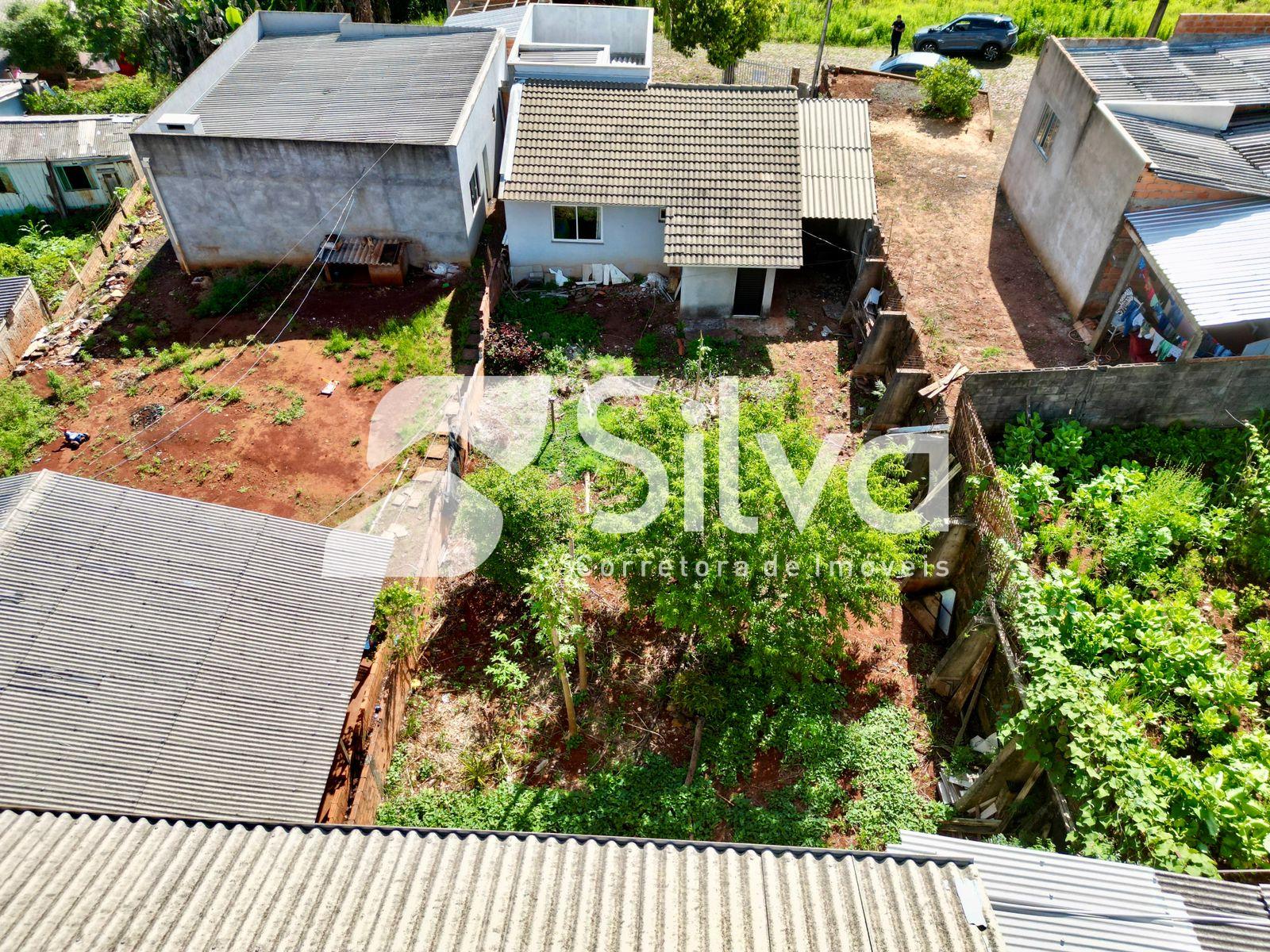 Casa a venda localizada no Bairro Vitoria, Dois Vizinhos-PR.