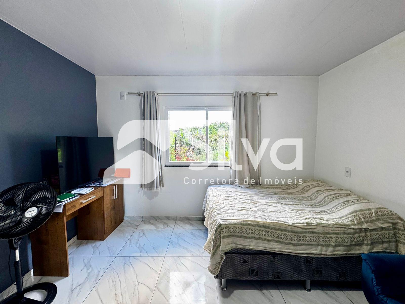 Casa a venda localizada no Bairro Vitoria, Dois Vizinhos-PR.