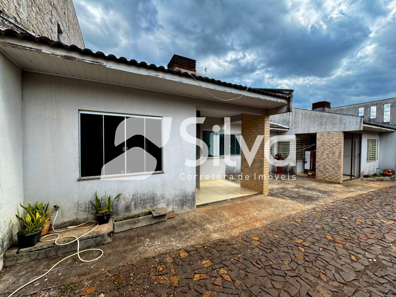 Casa a venda localizada em condomnio, no Bairro Margarida Galvan, Dois Vizinhos-PR.