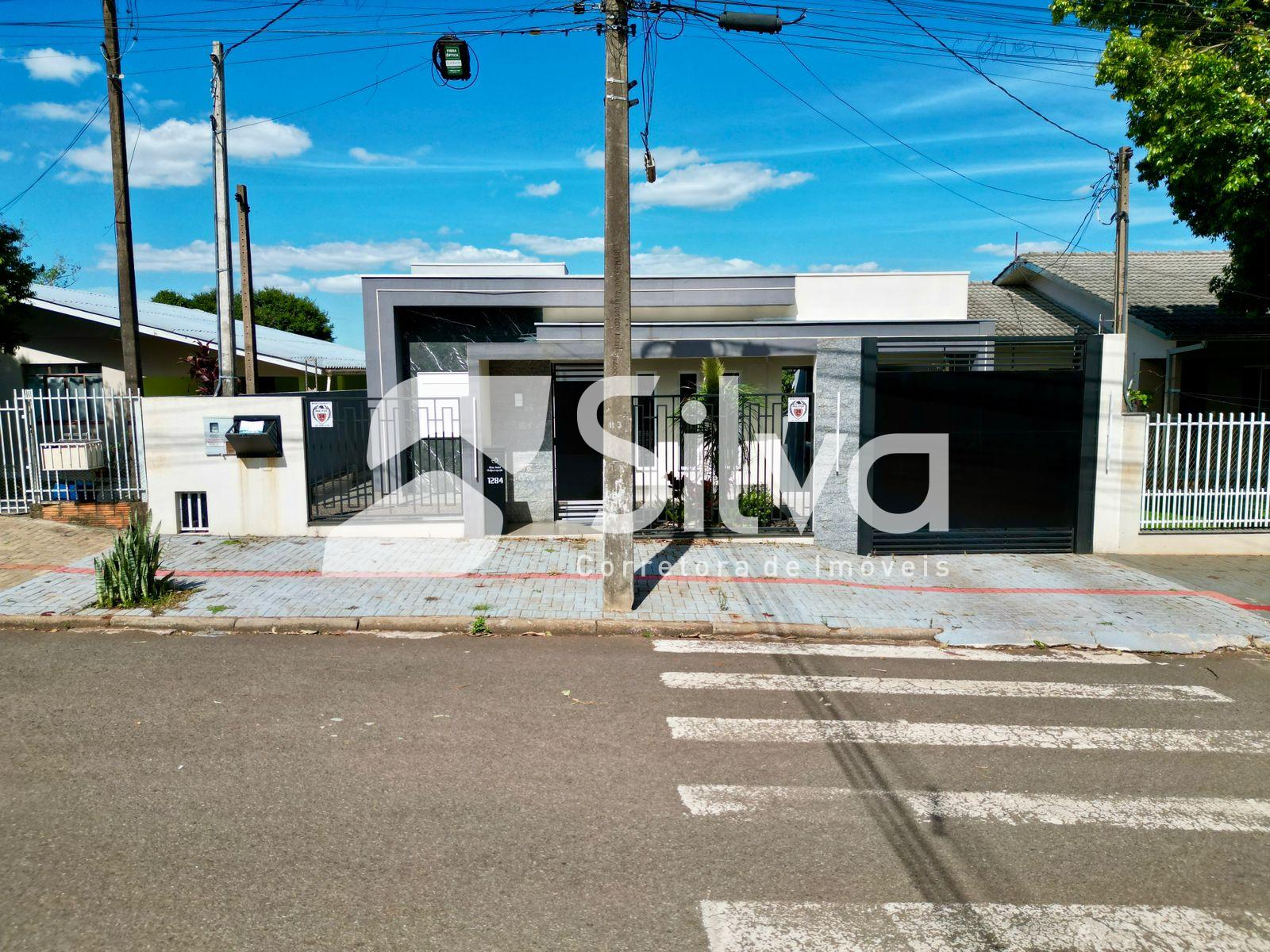 Casa ? venda localizada no Bairro da Luz, Dois Vizinhos-PR.