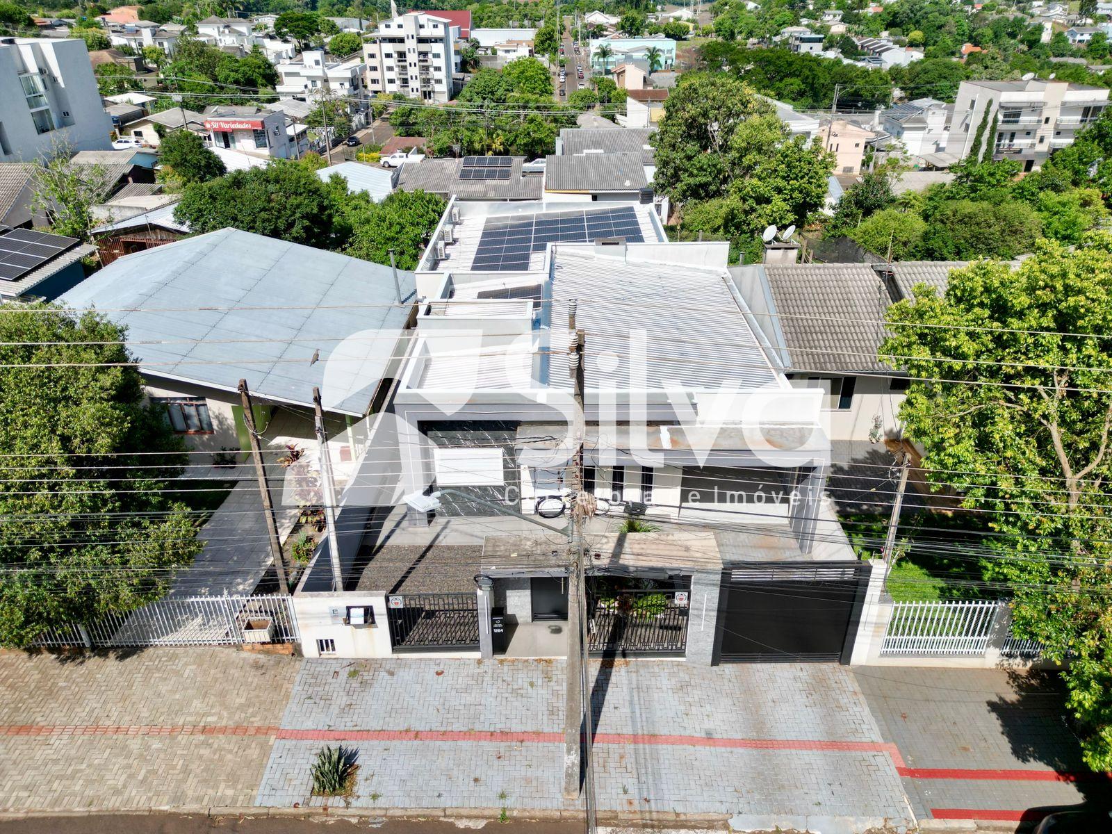 Casa  venda localizada no Bairro da Luz, Dois Vizinhos-PR.