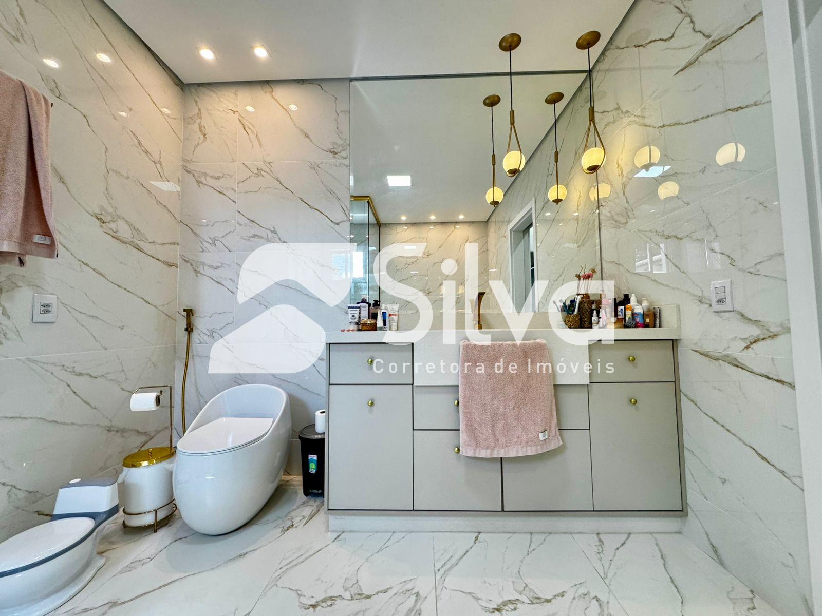 Casa  venda localizada no Bairro da Luz, Dois Vizinhos-PR.